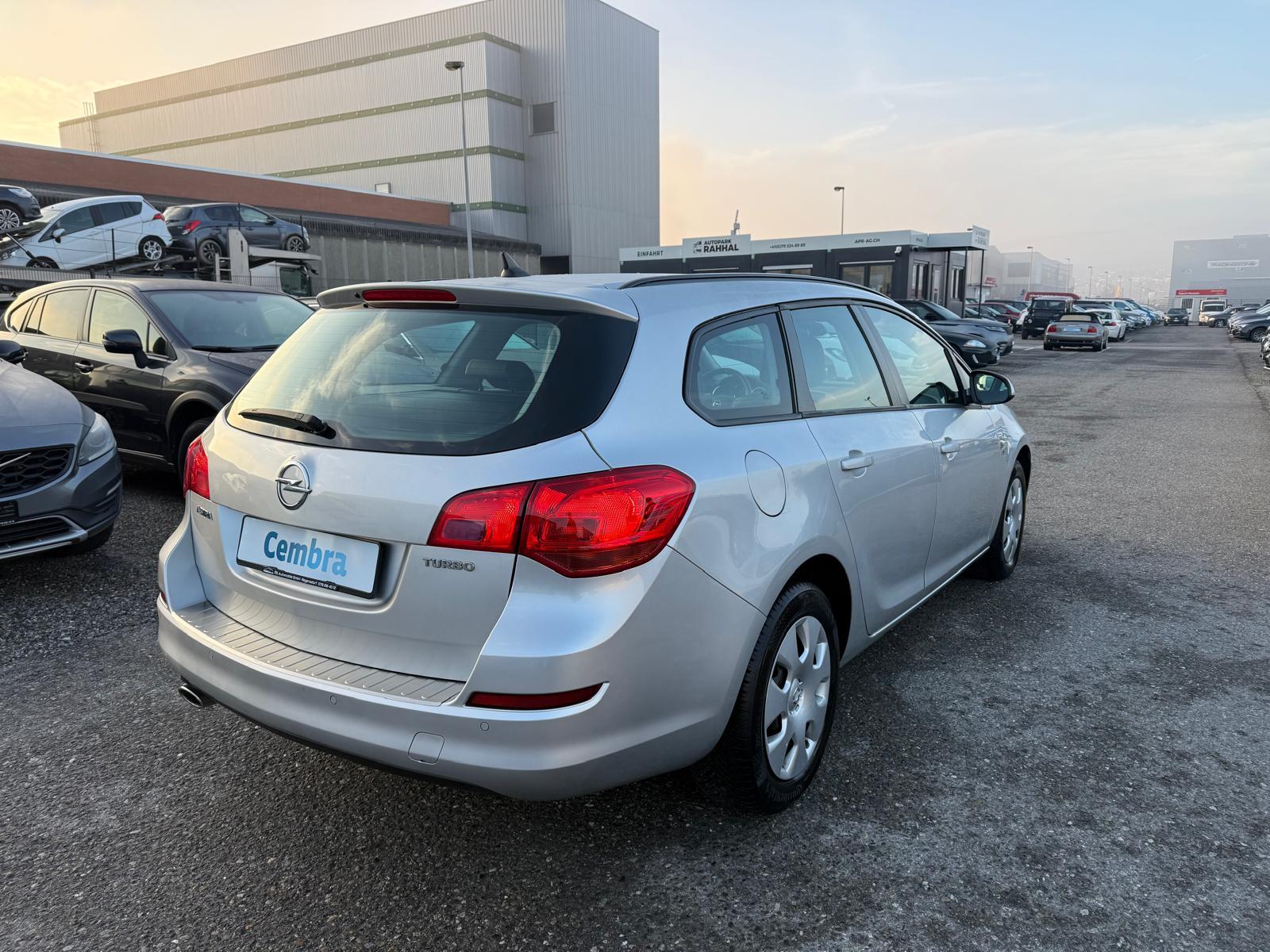 OPEL Astra Sports Tourer 1.4 T 140 ecoTEC-showroom-element-3
