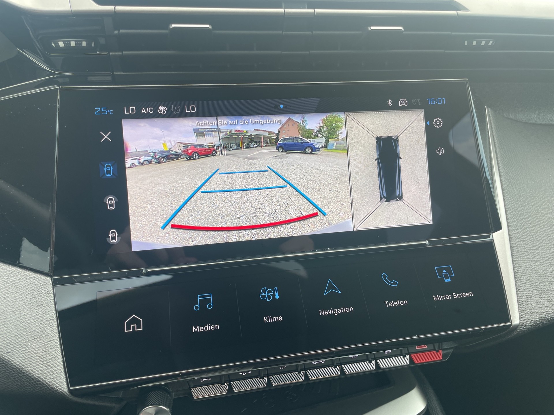 PEUGEOT 308 SW 1.2 Hybrid Allure-image-9