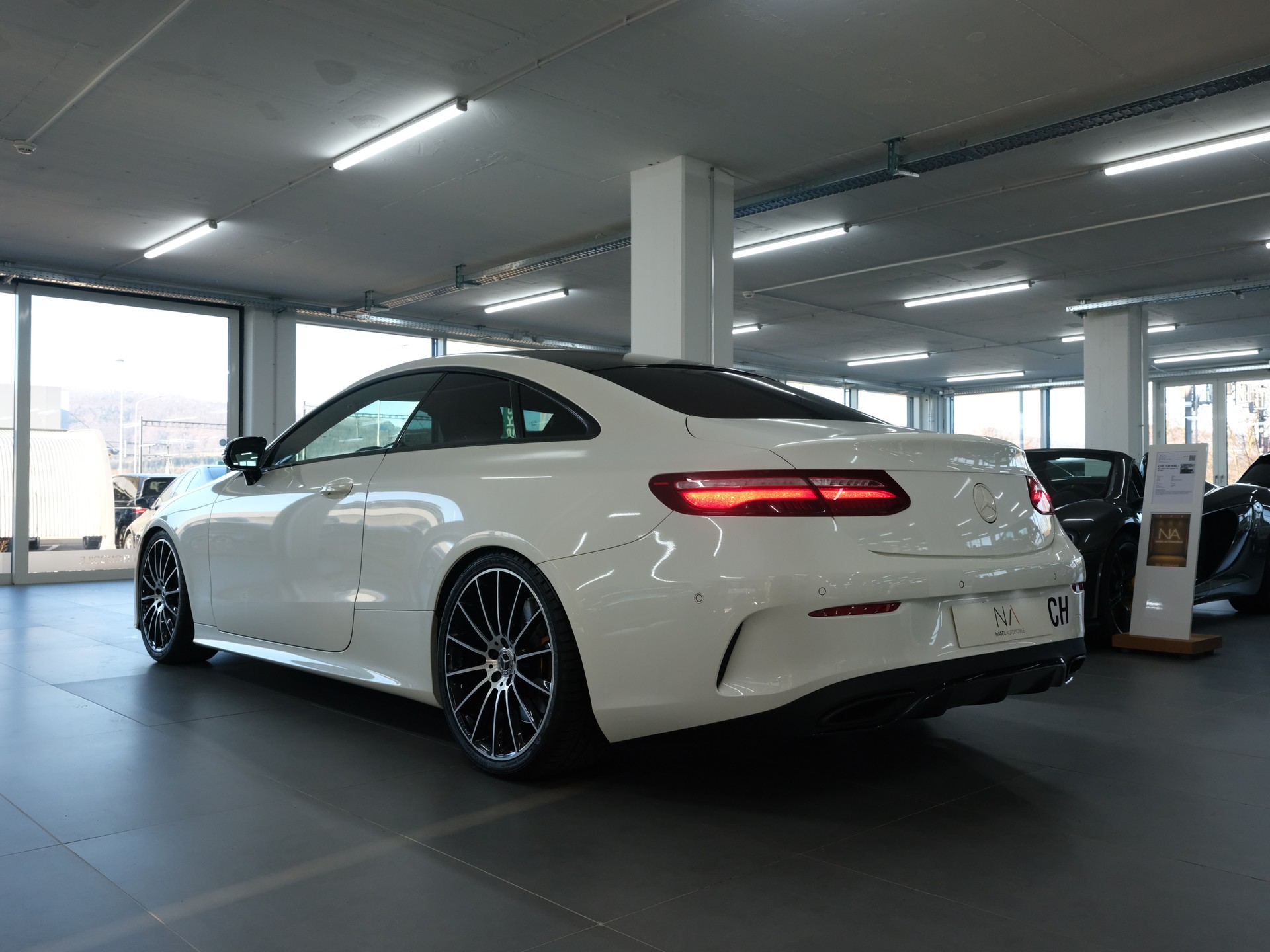 MERCEDES-BENZ E 400 Coupé AMG Line 4 Matic 9G-Tronic-image-4