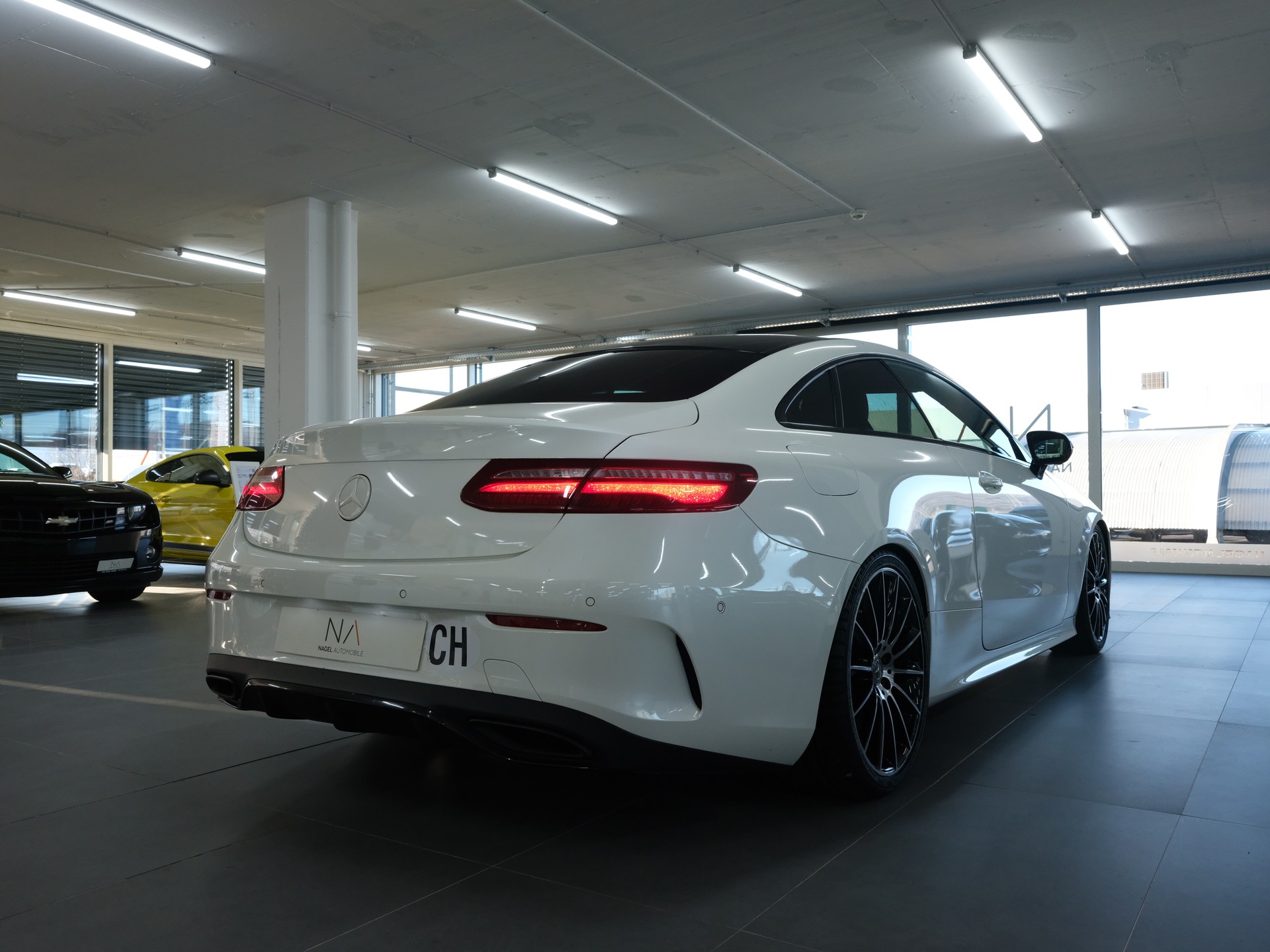 MERCEDES-BENZ E 400 Coupé AMG Line 4 Matic 9G-Tronic-image-2