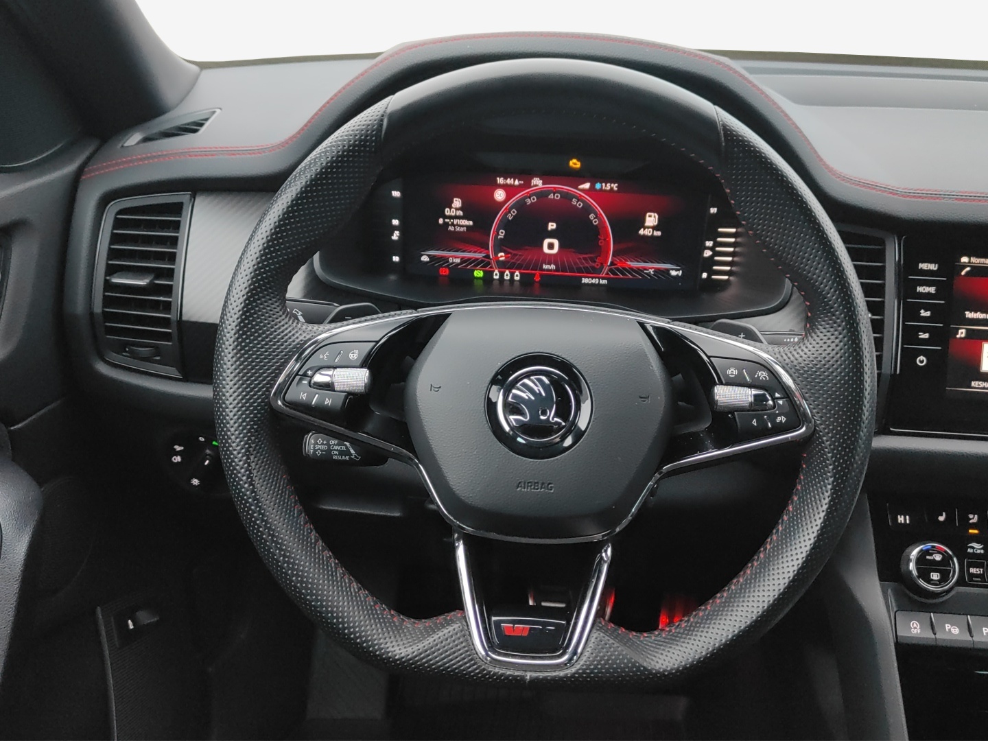 SKODA Kodiaq 2.0 TSI 4x4 RS-image-9