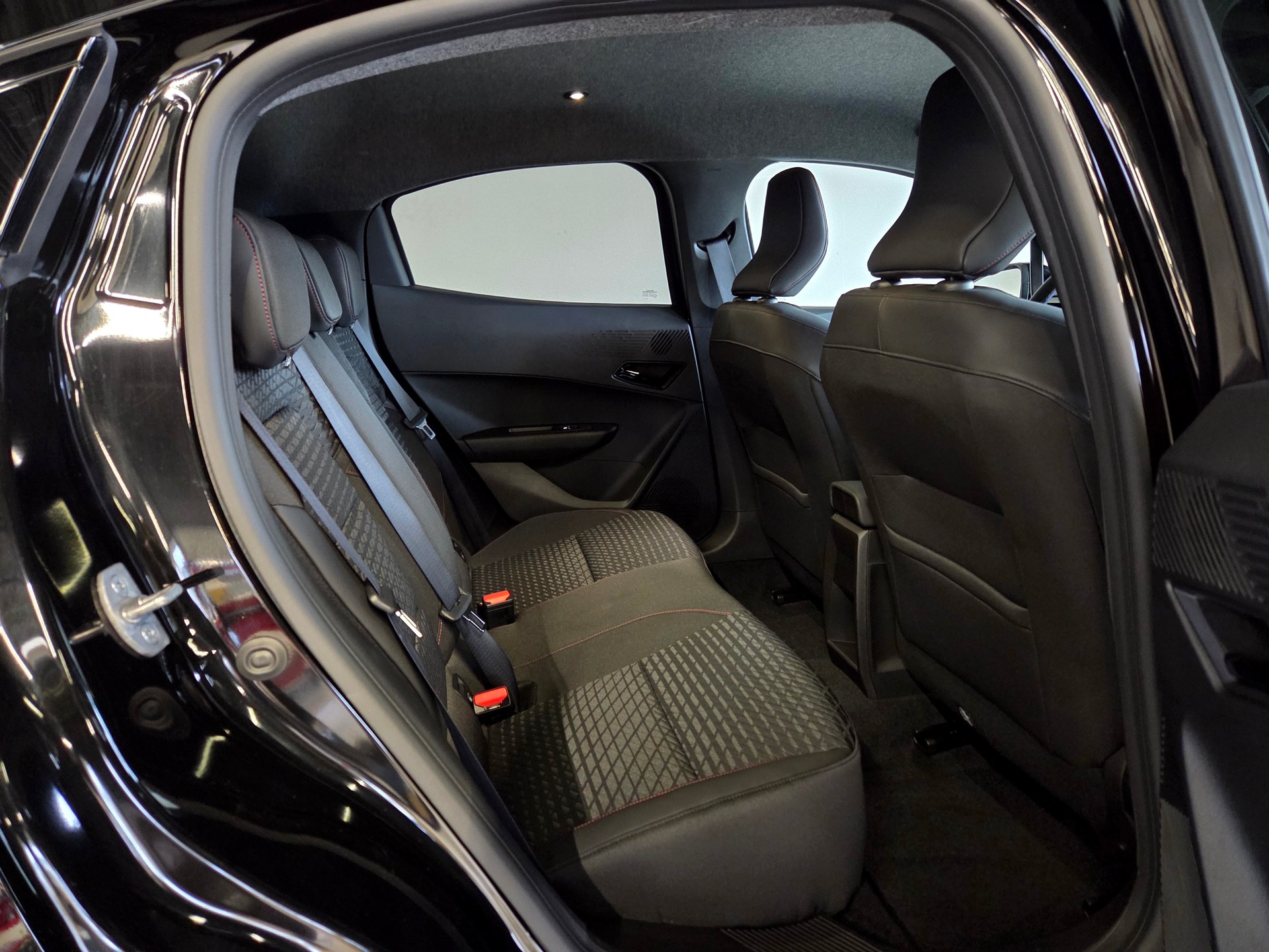 RENAULT CLIO E-TECH FULL HYBRID techno full hybrid E-Tech 160-image-18