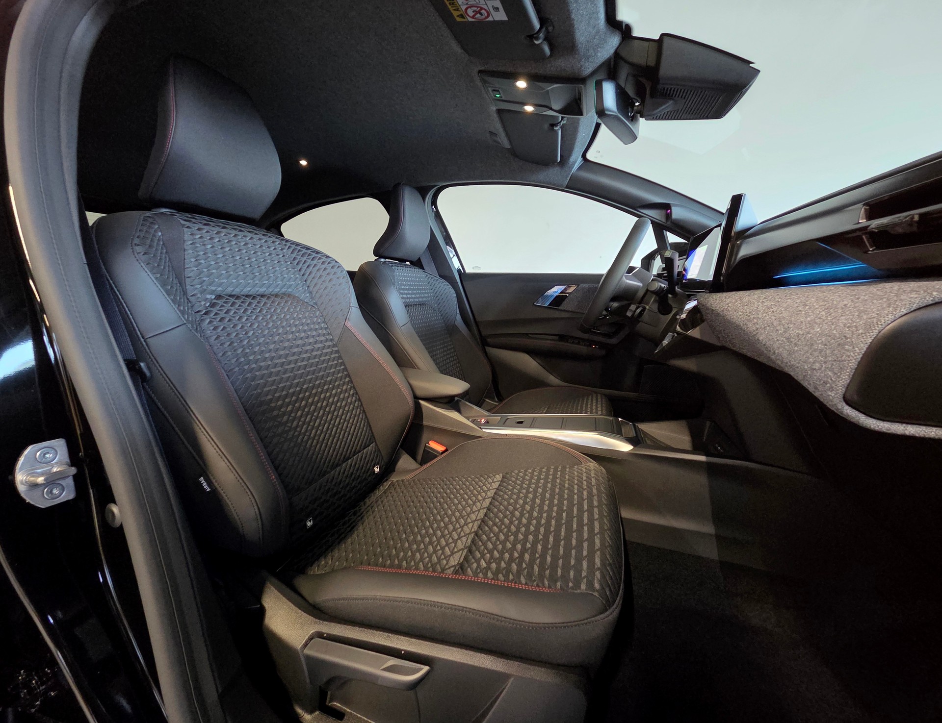 RENAULT CLIO E-TECH FULL HYBRID techno full hybrid E-Tech 160-image-17