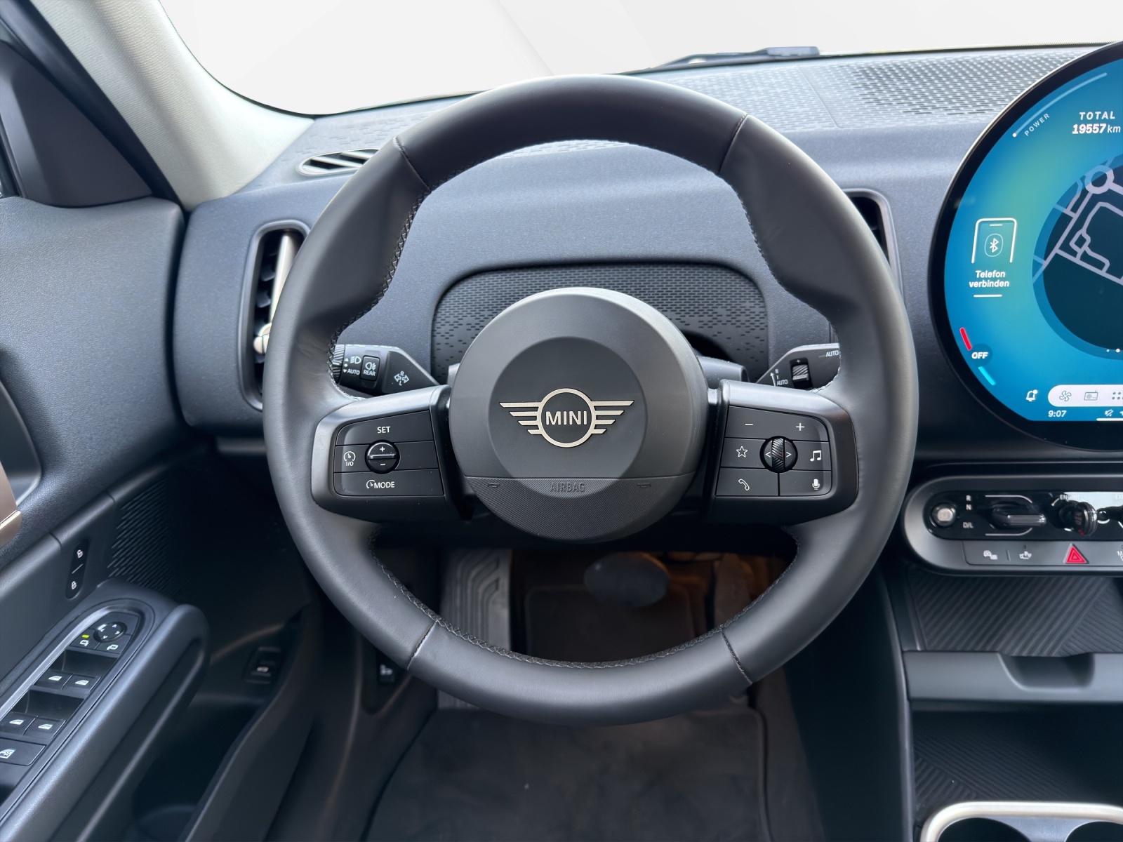 MINI Countryman C-image-13