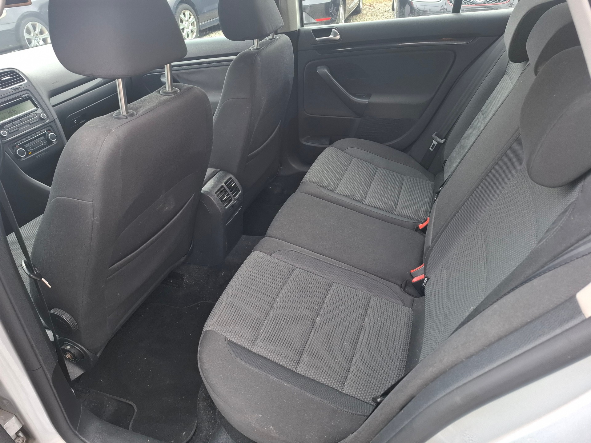 VW Golf Variant 1.4 TSI Trendline-image-9