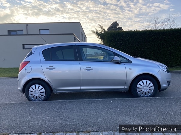 OPEL Corsa 1.4 TP Anniversary Automatic-image-3