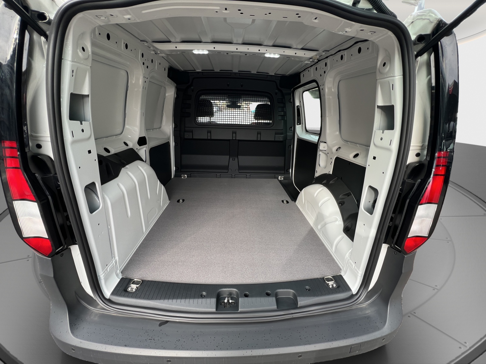 VW Caddy Cargo 1.5 TSI Entry DSG-image-12