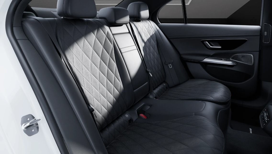 MERCEDES-BENZ E 220 d 4Matic 9G-Tronic-image-7