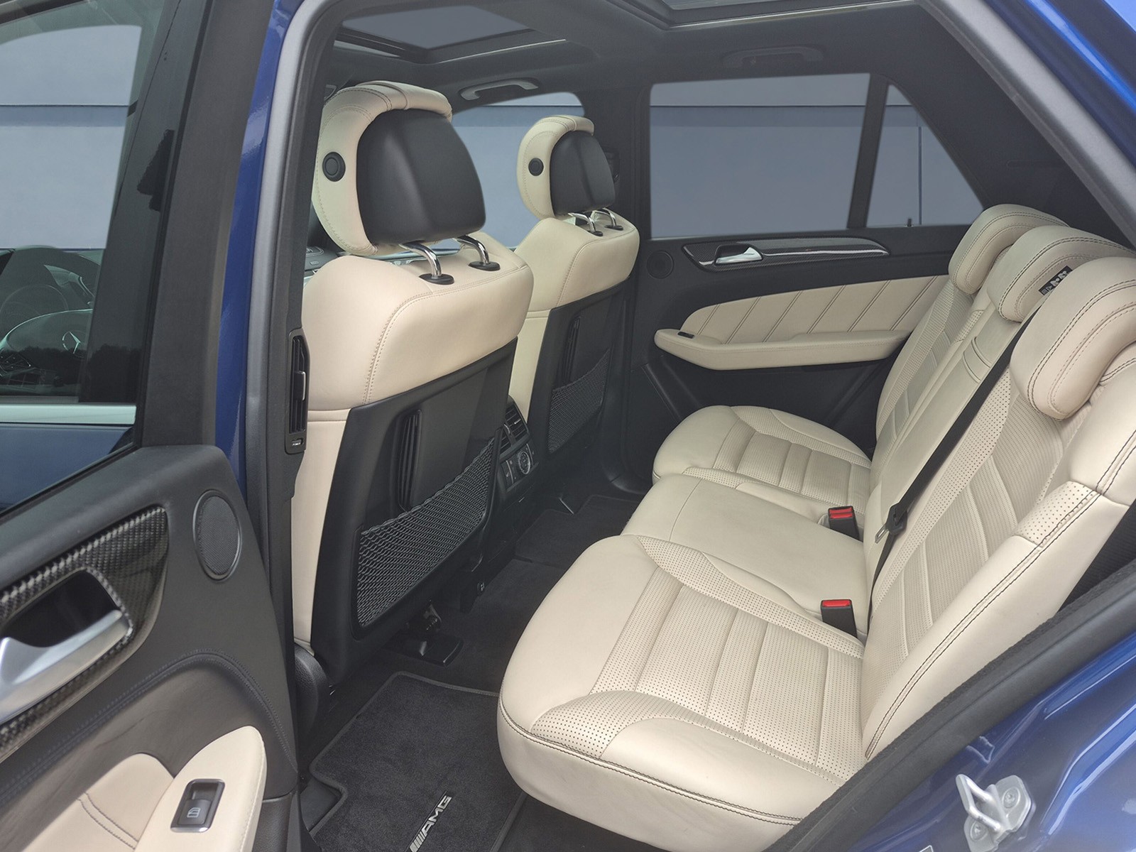MERCEDES-BENZ GLE 63 V8 S AMG-image-14