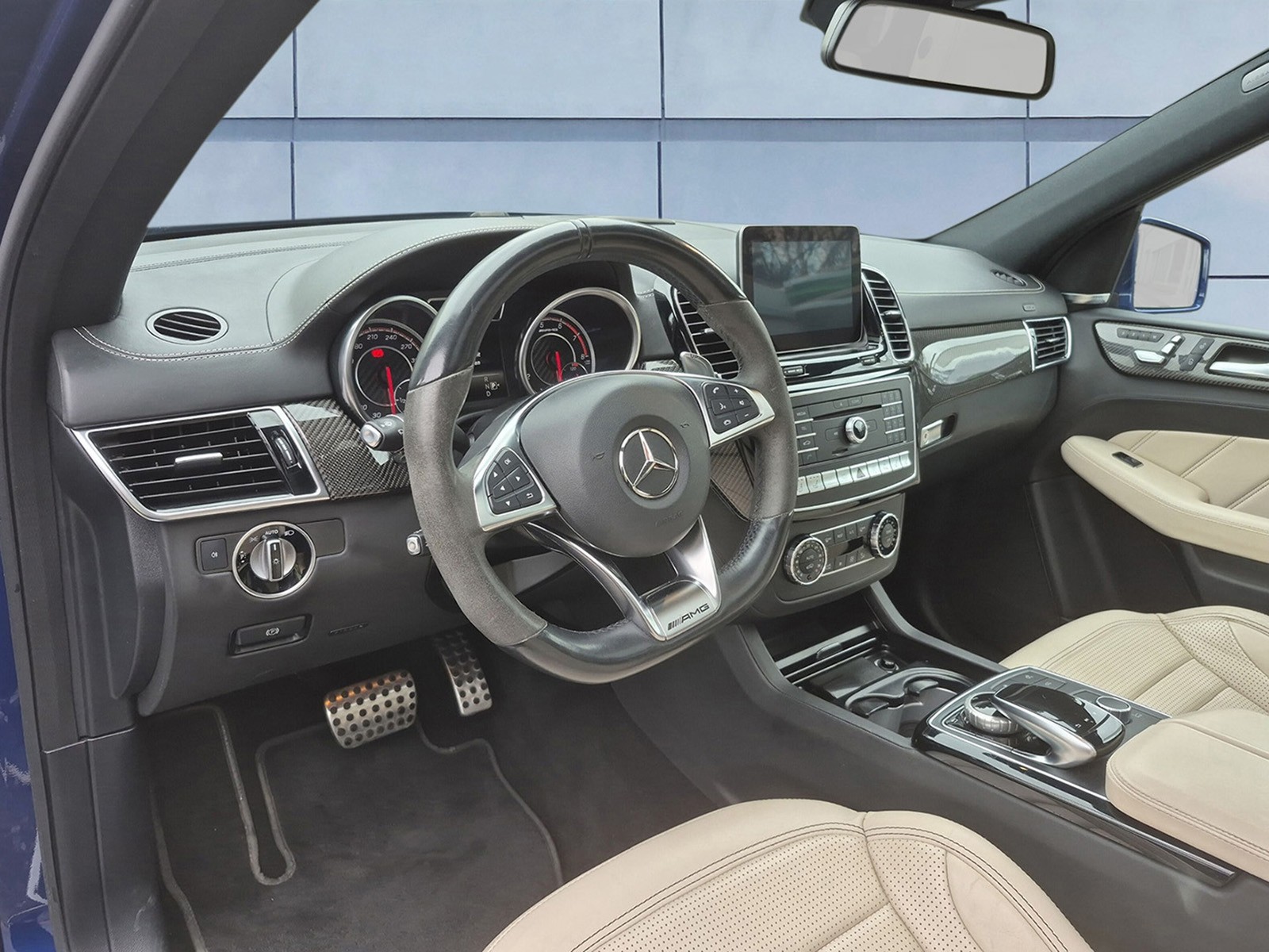MERCEDES-BENZ GLE 63 V8 S AMG-image-10