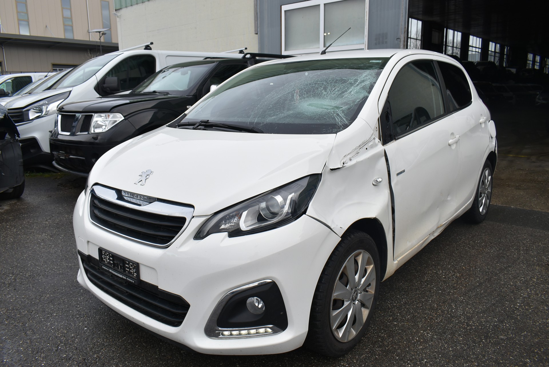 PEUGEOT 108 e-1.0 VTi Stop&Start Active Top-image-0