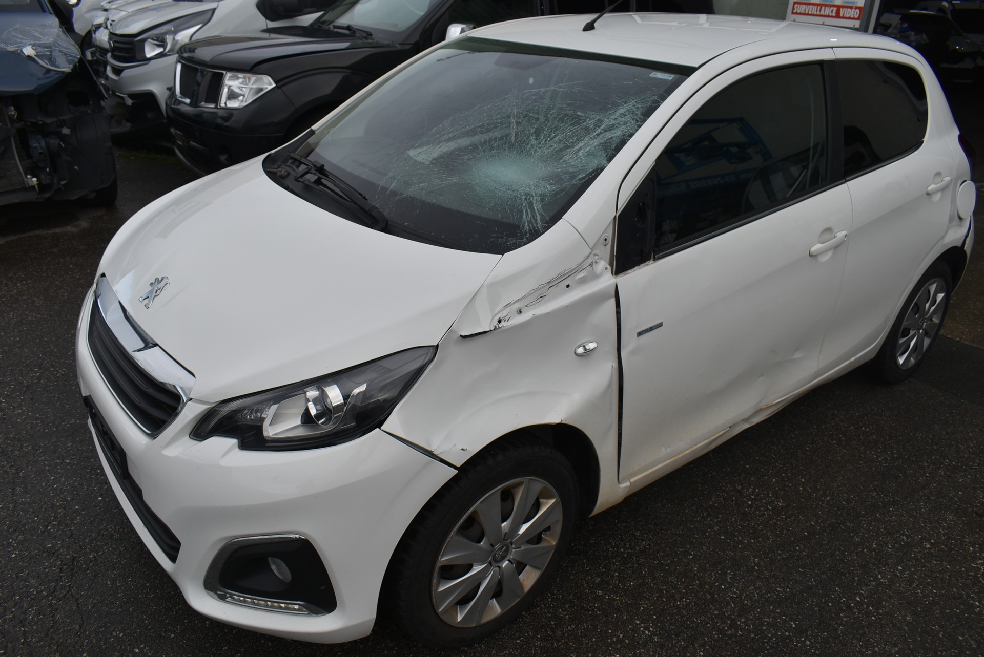 PEUGEOT 108 e-1.0 VTi Stop&Start Active Top-image-4