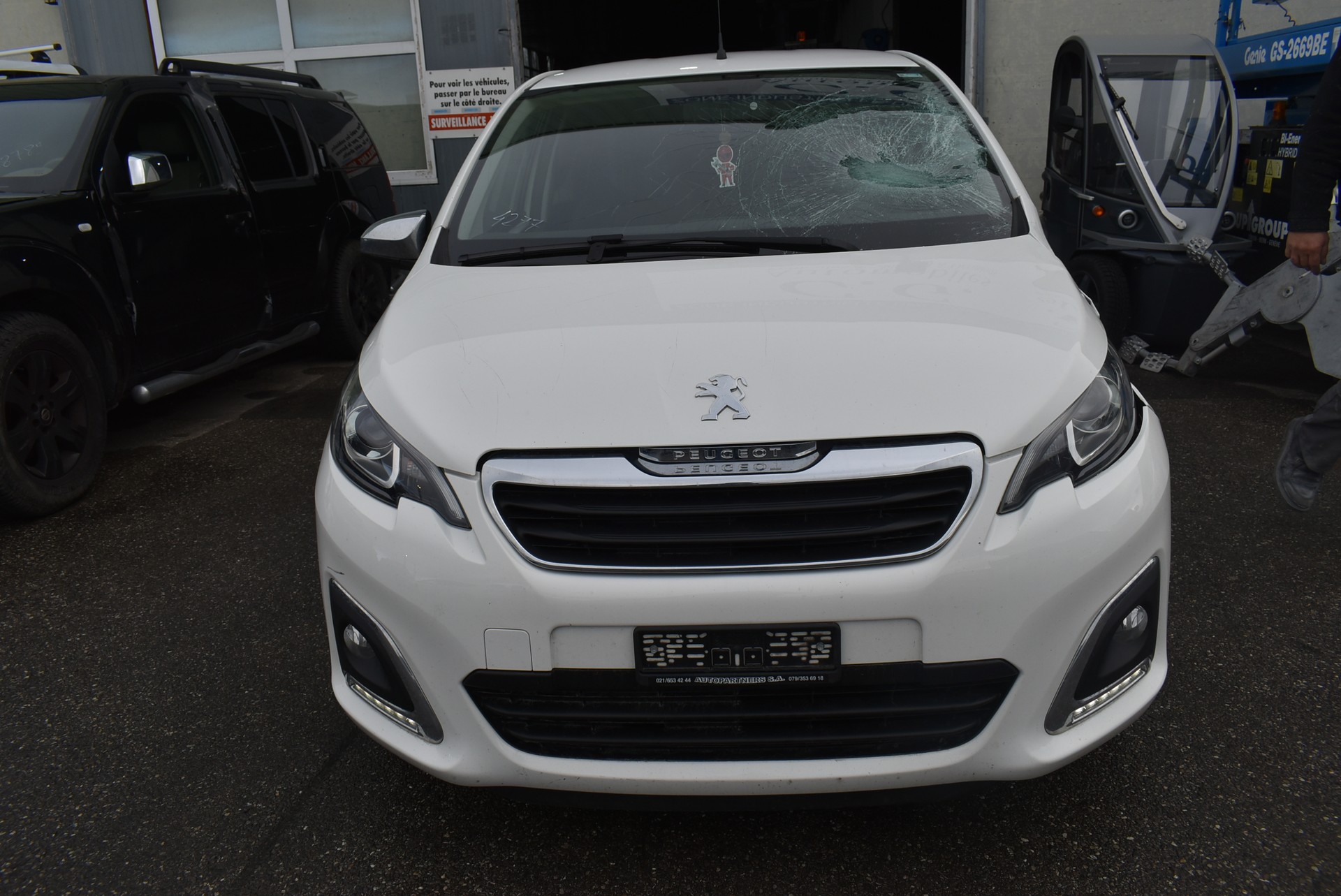 PEUGEOT 108 e-1.0 VTi Stop&Start Active Top-image-11