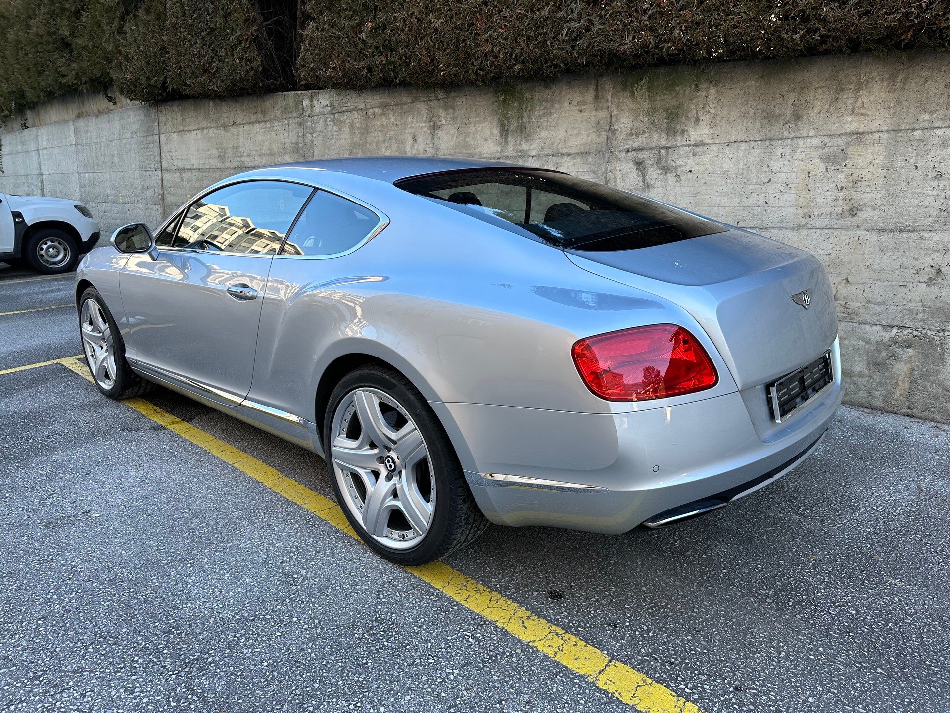 BENTLEY Continental GT 6.0 W12-image-4