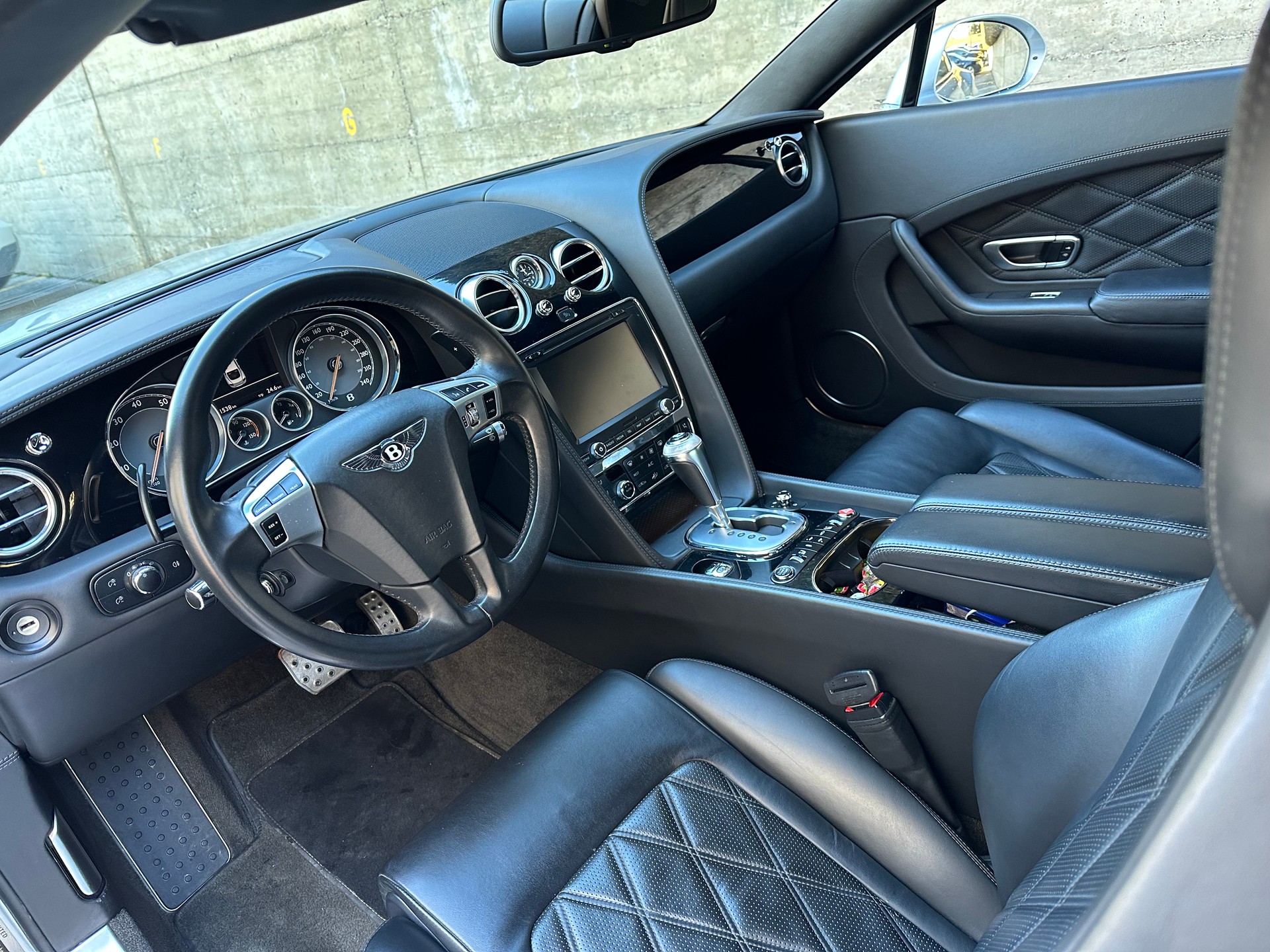 BENTLEY Continental GT 6.0 W12-image-7