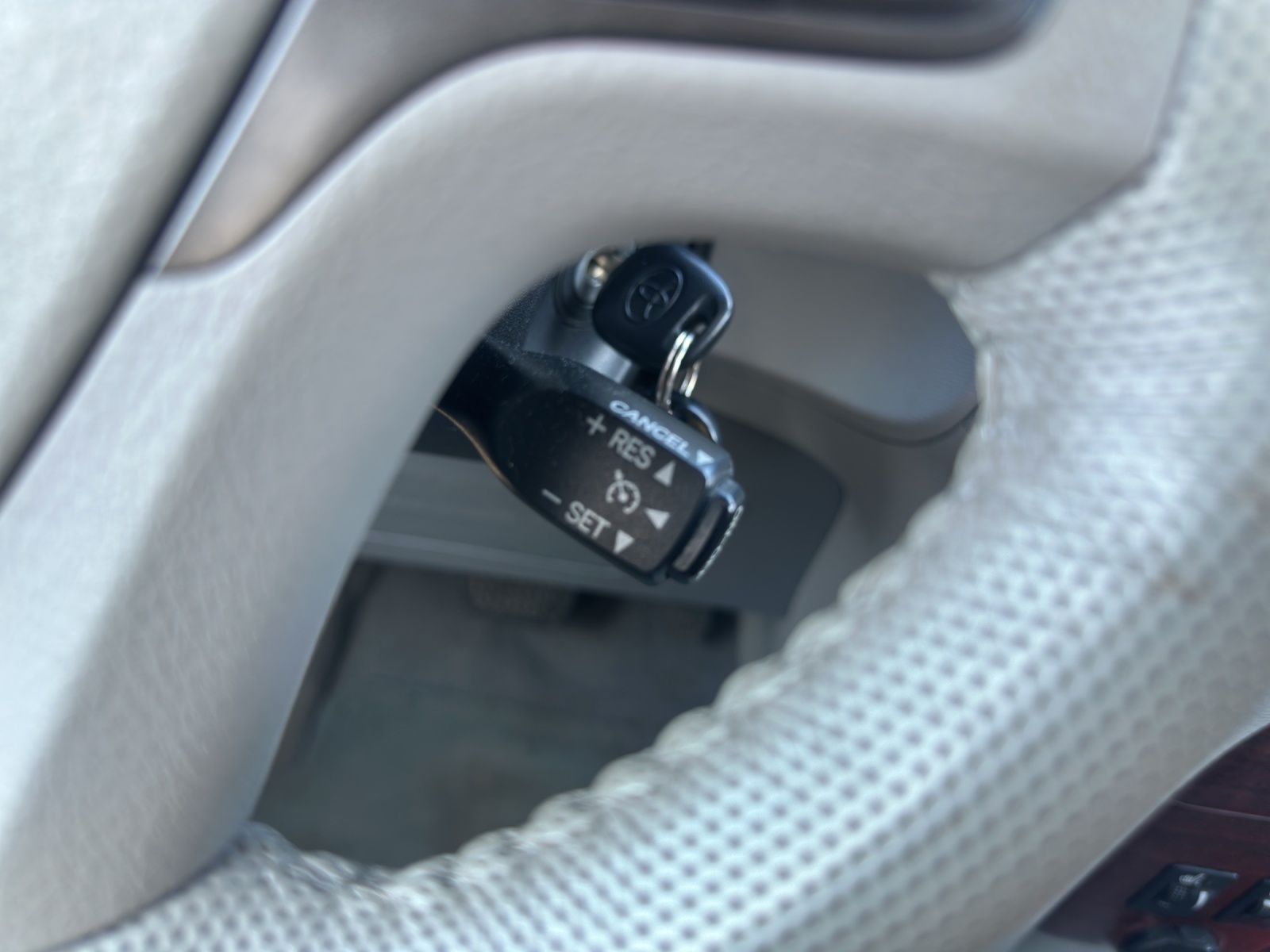 TOYOTA XLE Sienna AWD-image-13
