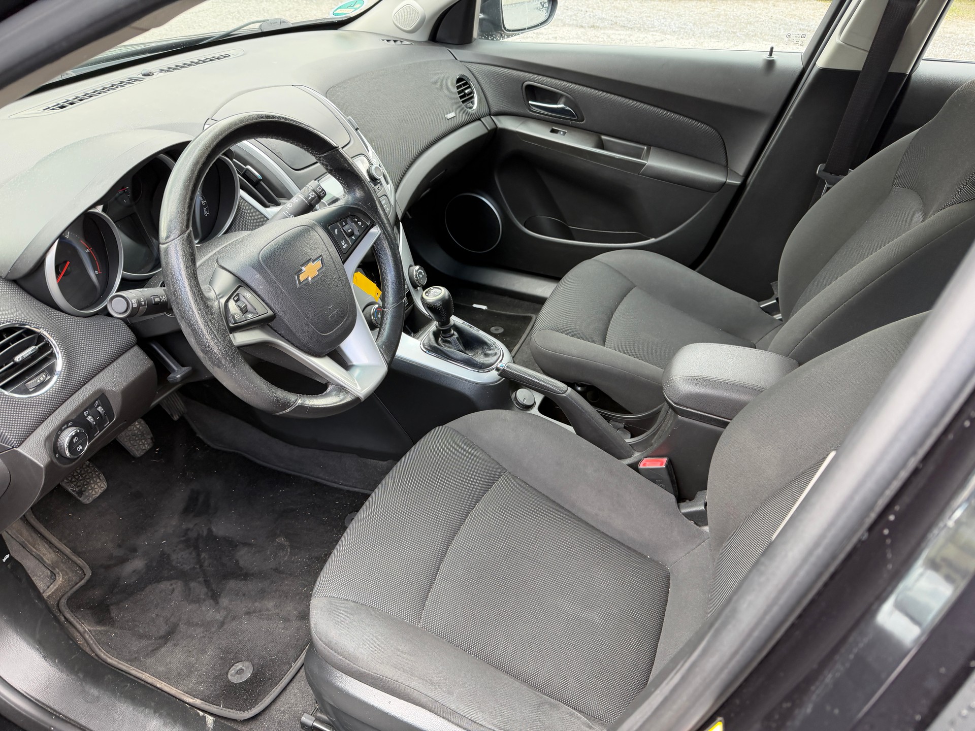 CHEVROLET Cruze Station Wagon 2.0 VCDi LTZ-image-10