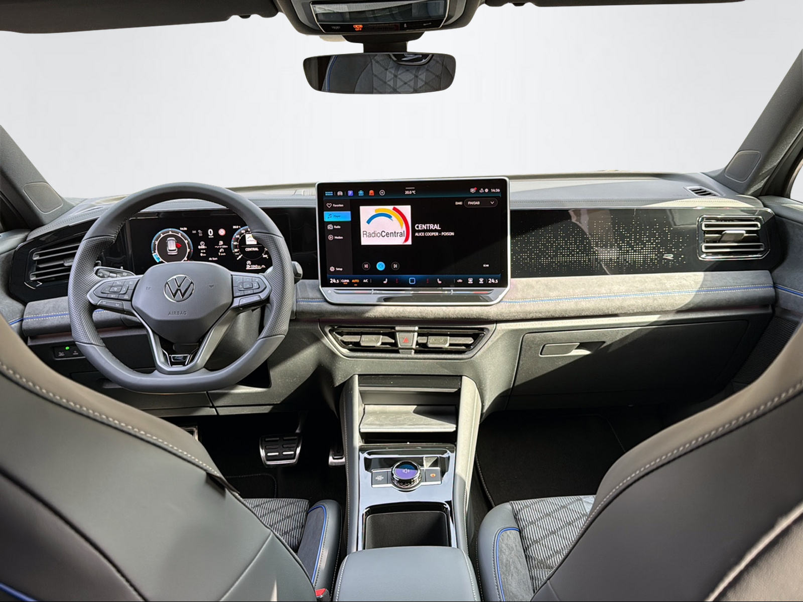 VW Tiguan 2.0 TSI R-Line DSG 4motion-image-9