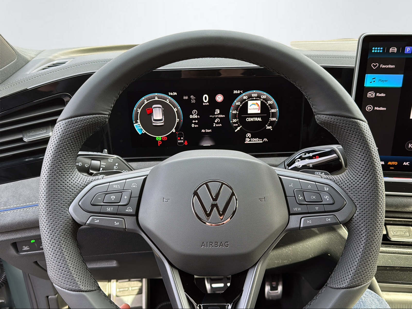 VW Tiguan 2.0 TSI R-Line DSG 4motion-image-11