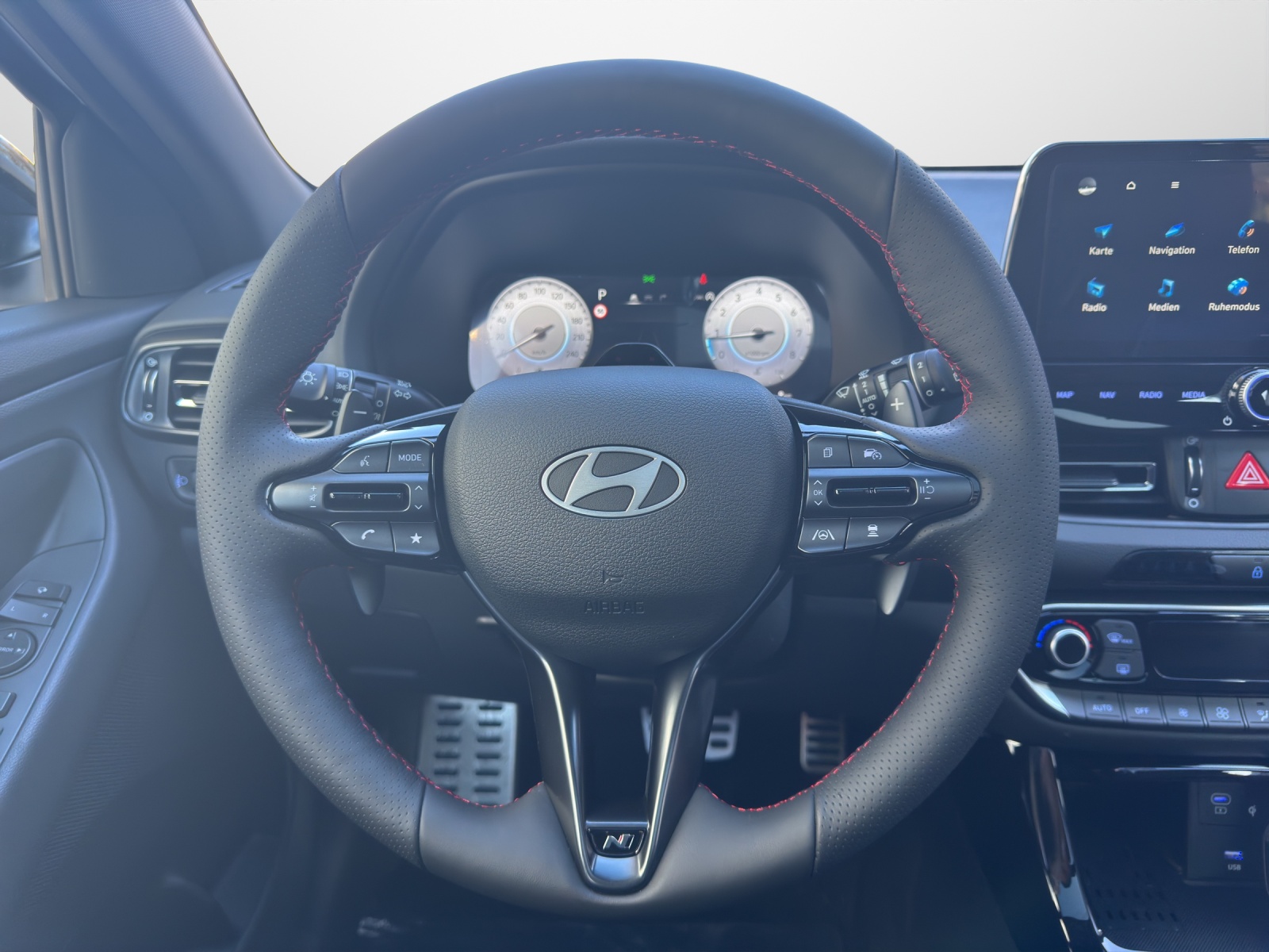 HYUNDAI i30 1.6 T-GDi N-Line-image-6