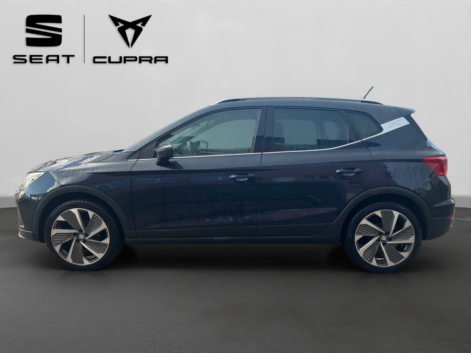 SEAT Arona 1.5 Eco TSI Hola FR DSG-image-2