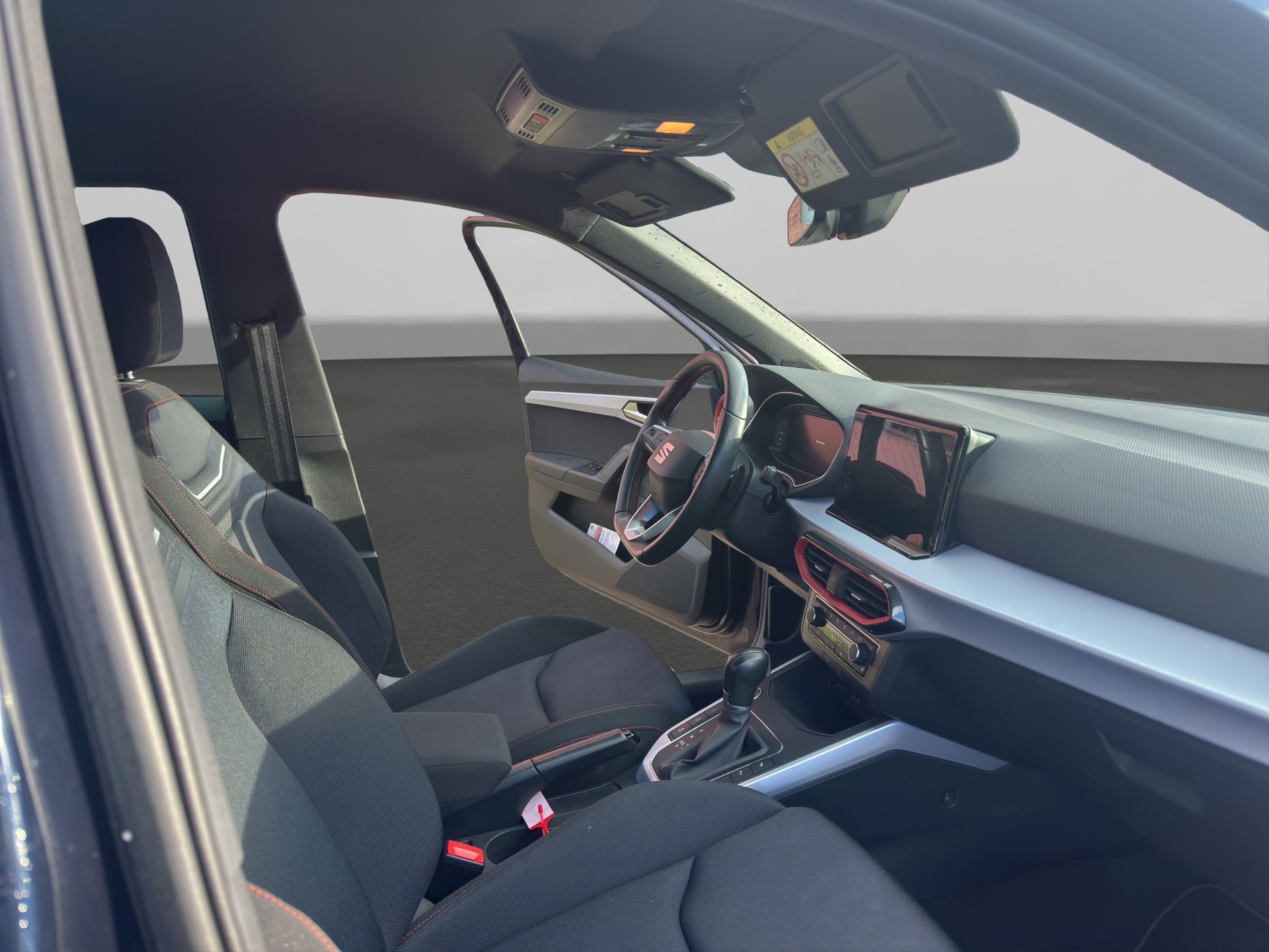 SEAT Arona 1.5 Eco TSI Hola FR DSG-image-9