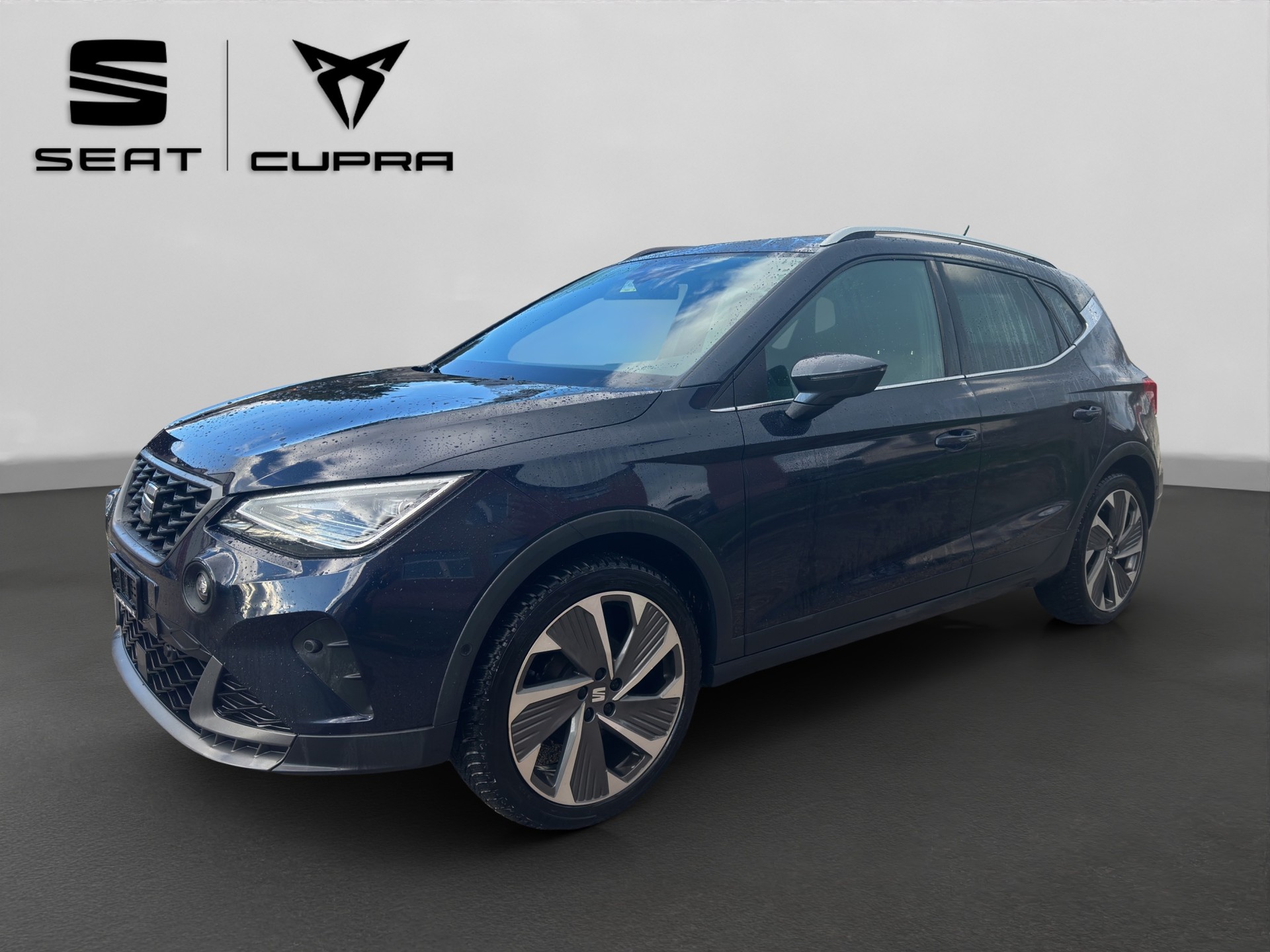 SEAT Arona 1.5 Eco TSI Hola FR DSG-image-0