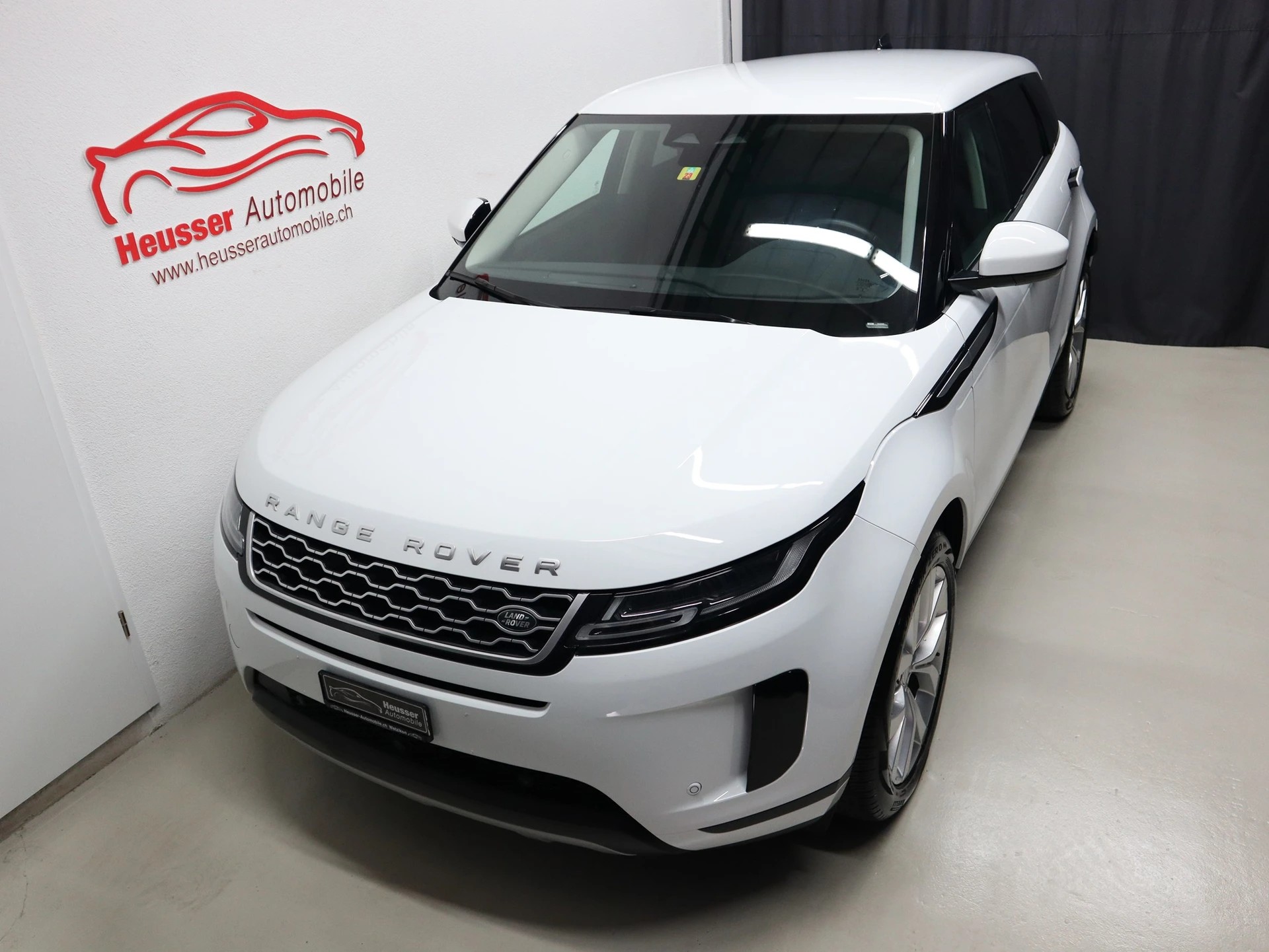 LAND ROVER Range Rover Evoque D 200 MHEV SE AT9 - Digital Cockpit - Leder - el.Heckklappe - Kamera - 204 PS-showroom-element-2