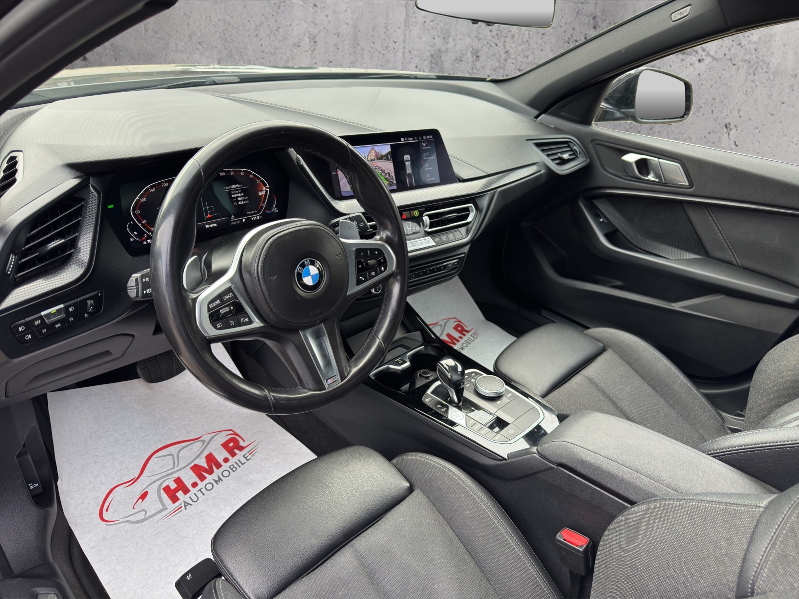 BMW 120i Sport Line Steptronic-image-8