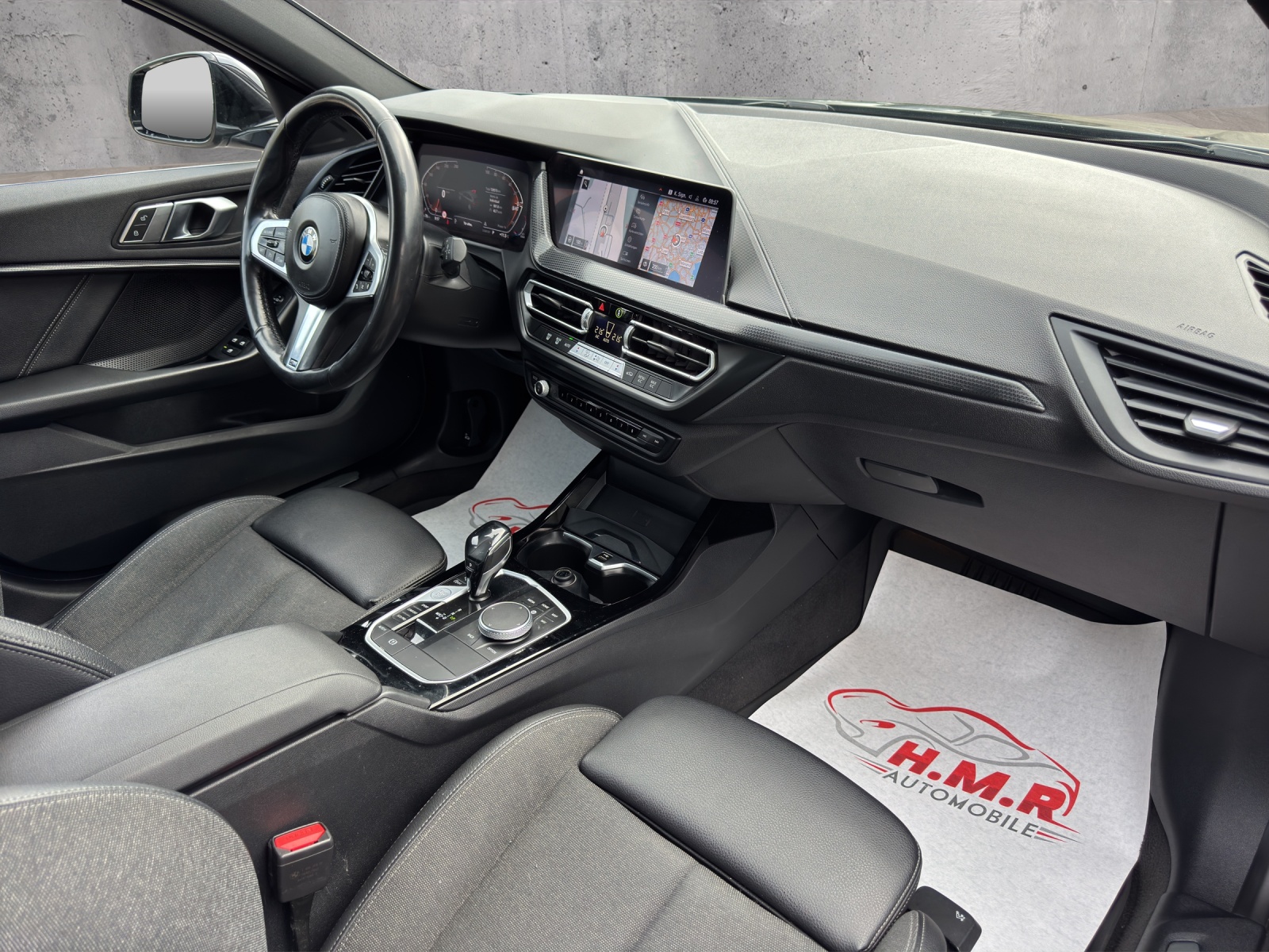 BMW 120i Sport Line Steptronic-image-10