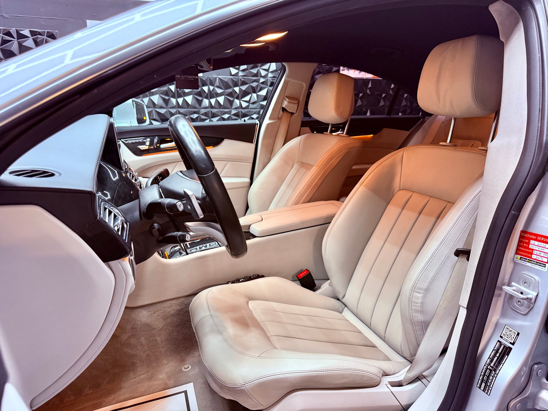 MERCEDES-BENZ CLS 350 d 4Matic 9G-Tronic-image-15
