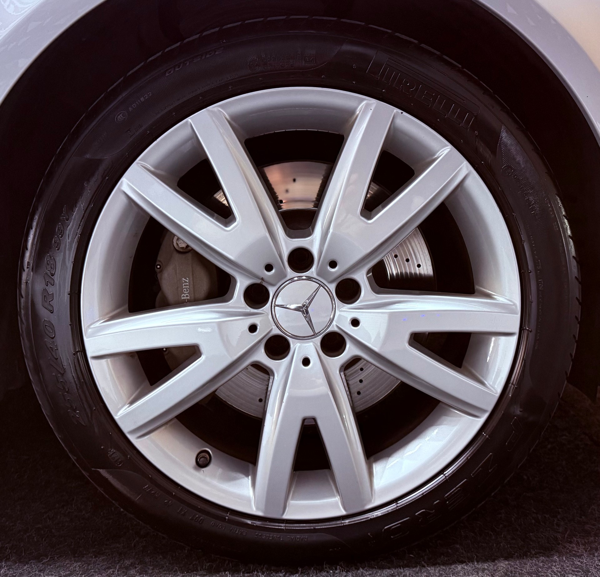 MERCEDES-BENZ CLS 350 d 4Matic 9G-Tronic-image-23