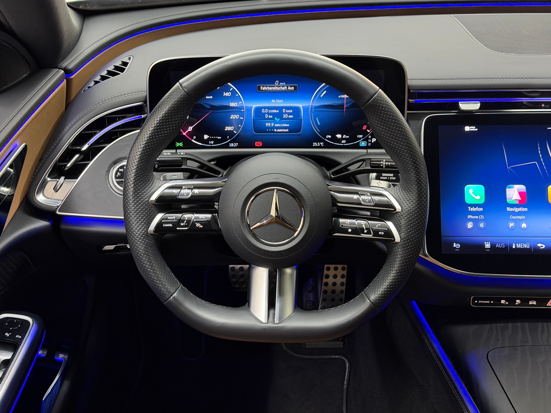 MERCEDES-BENZ E 300 e 4Matic 9G-Tronic-image-11