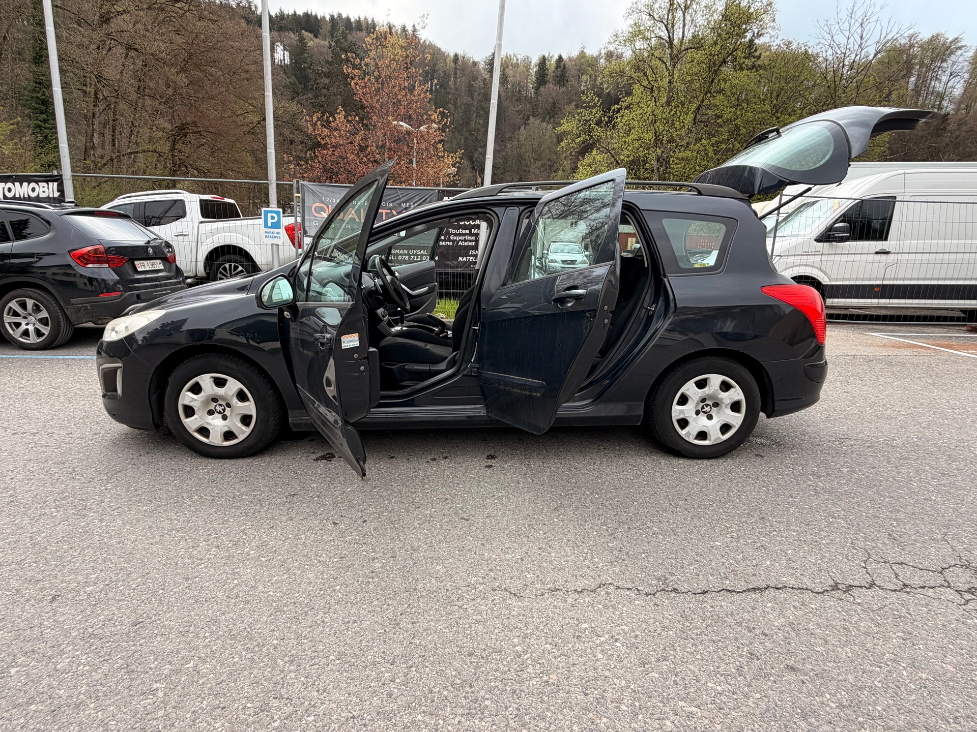 PEUGEOT 308 SW 1.6 HDI Allure EGS6-image-14