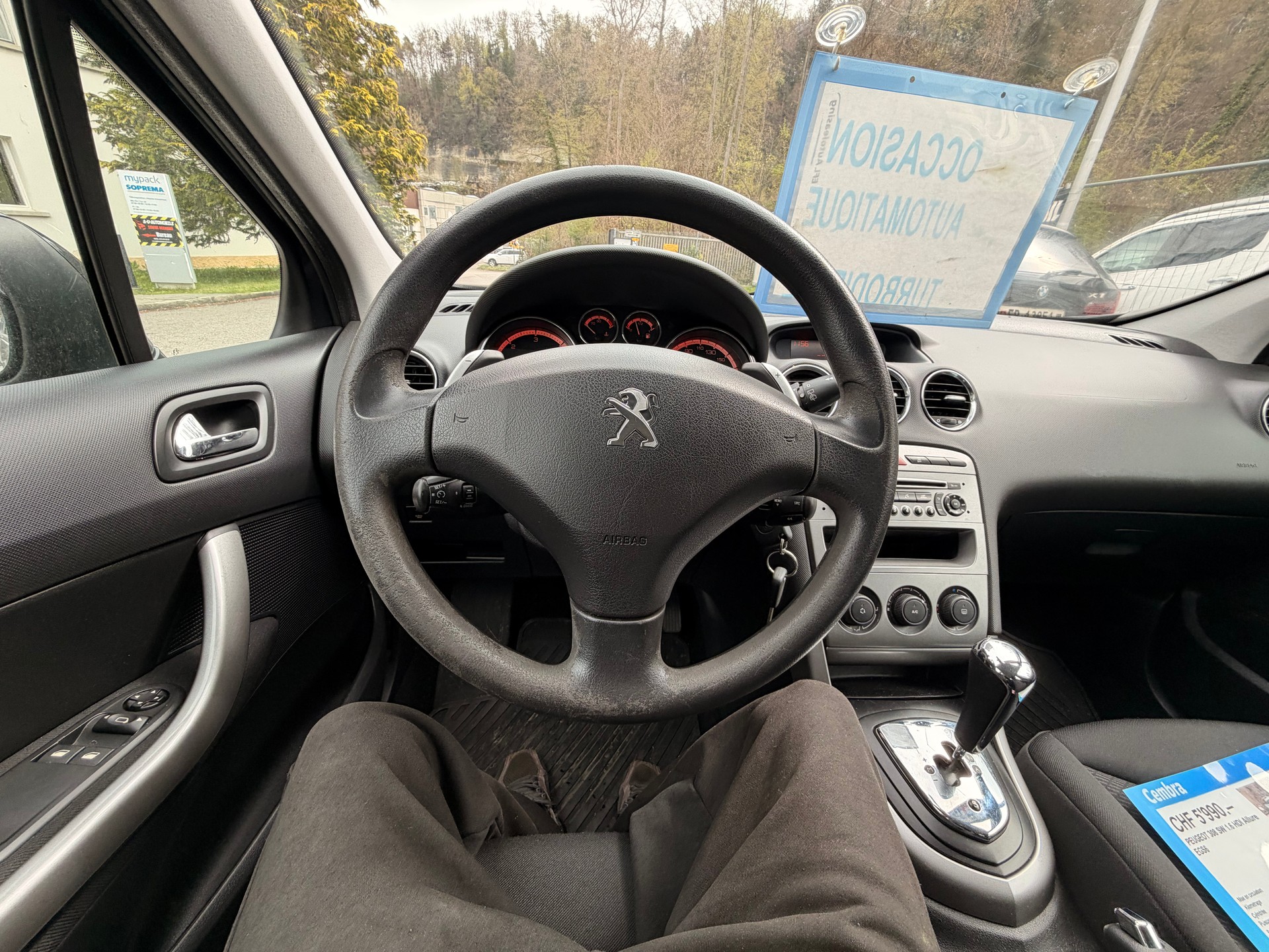 PEUGEOT 308 SW 1.6 HDI Allure EGS6-image-25
