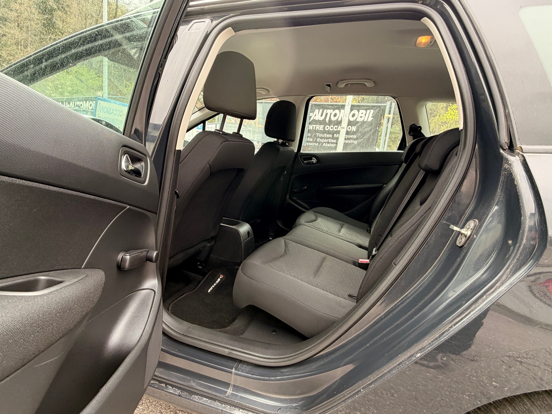 PEUGEOT 308 SW 1.6 HDI Allure EGS6-image-9