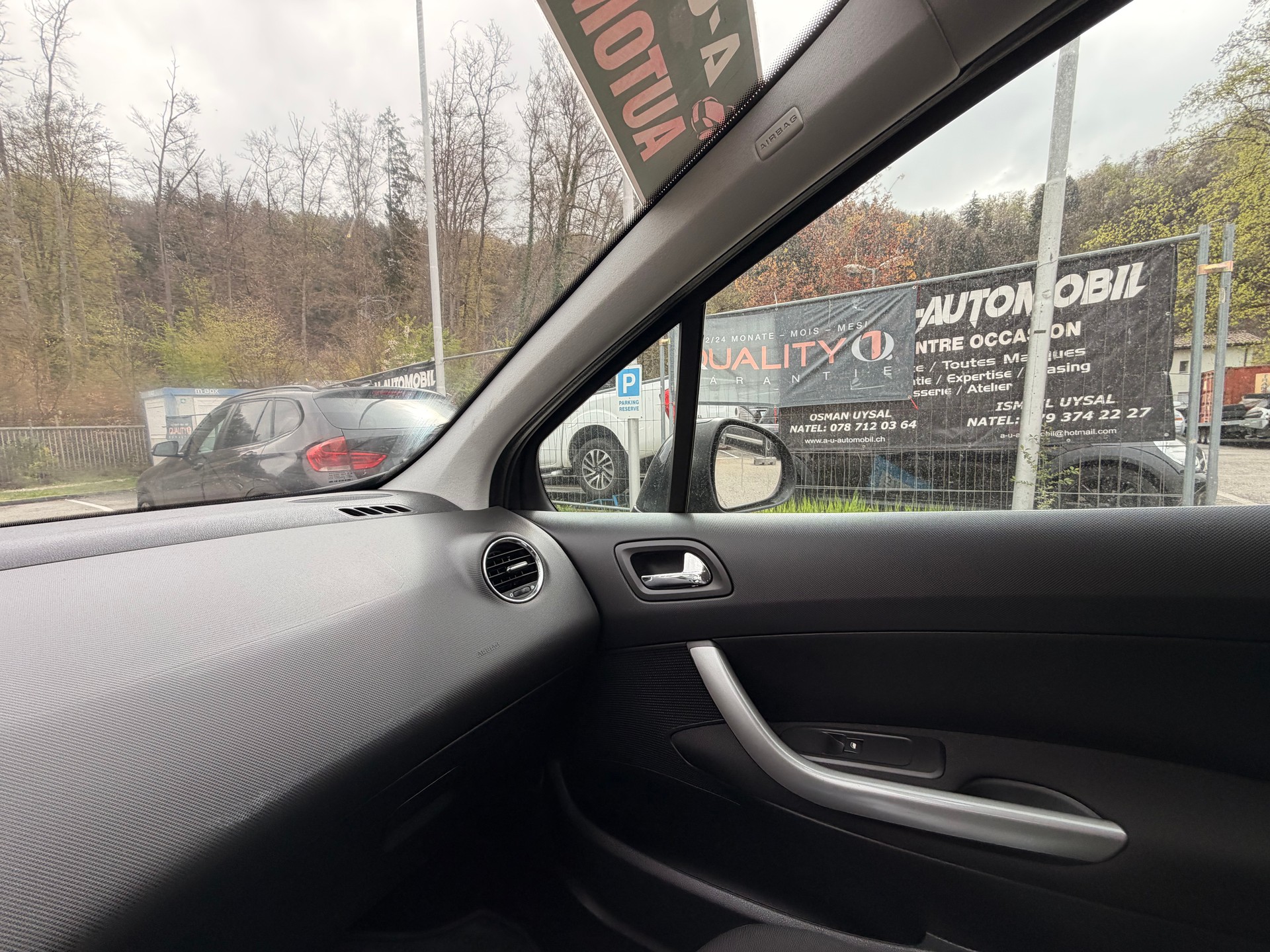 PEUGEOT 308 SW 1.6 HDI Allure EGS6-image-23