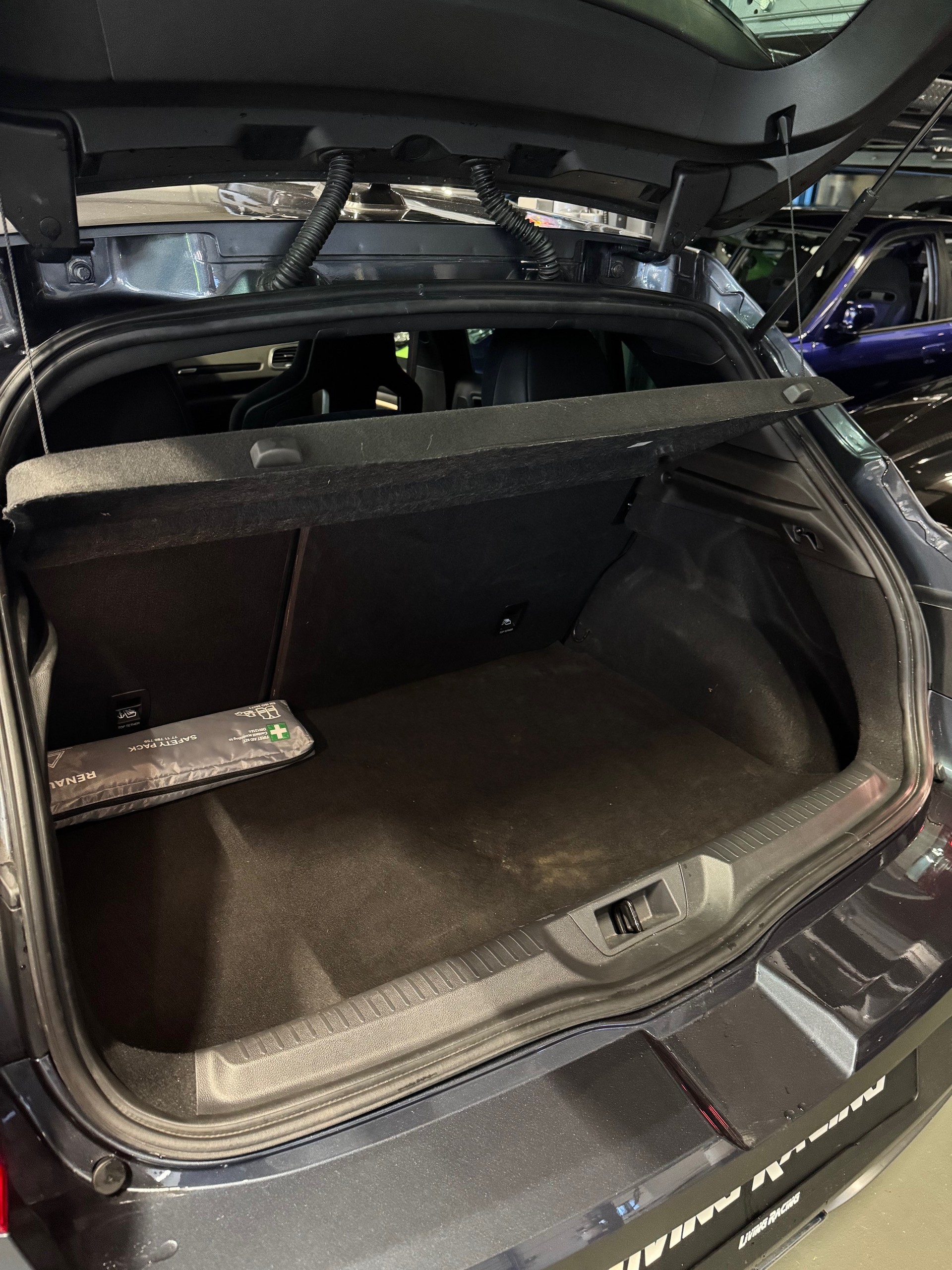 RENAULT Mégane Trophy 300 EDC *RECARO*-image-11