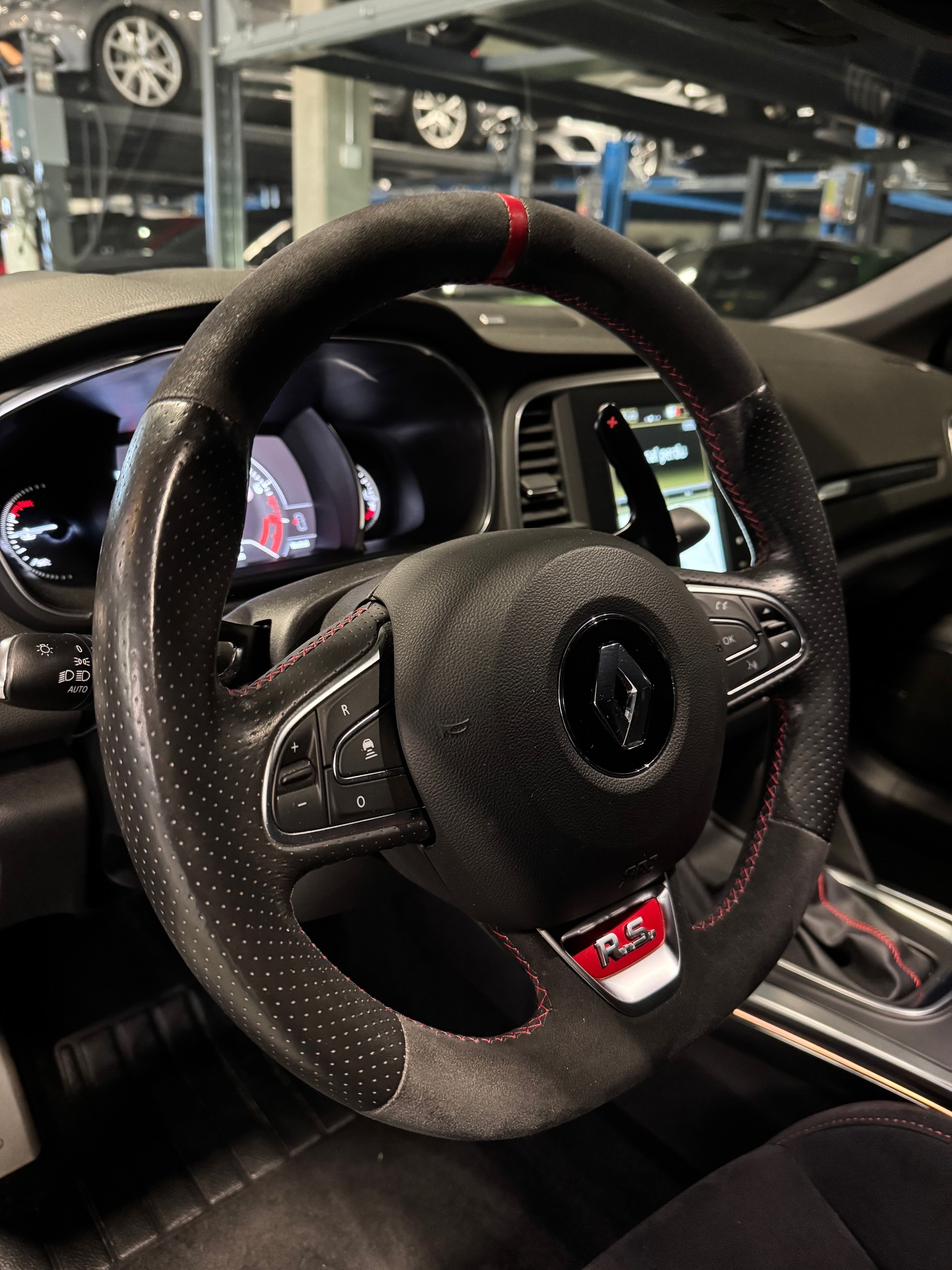 RENAULT Mégane Trophy 300 EDC *RECARO*-image-6