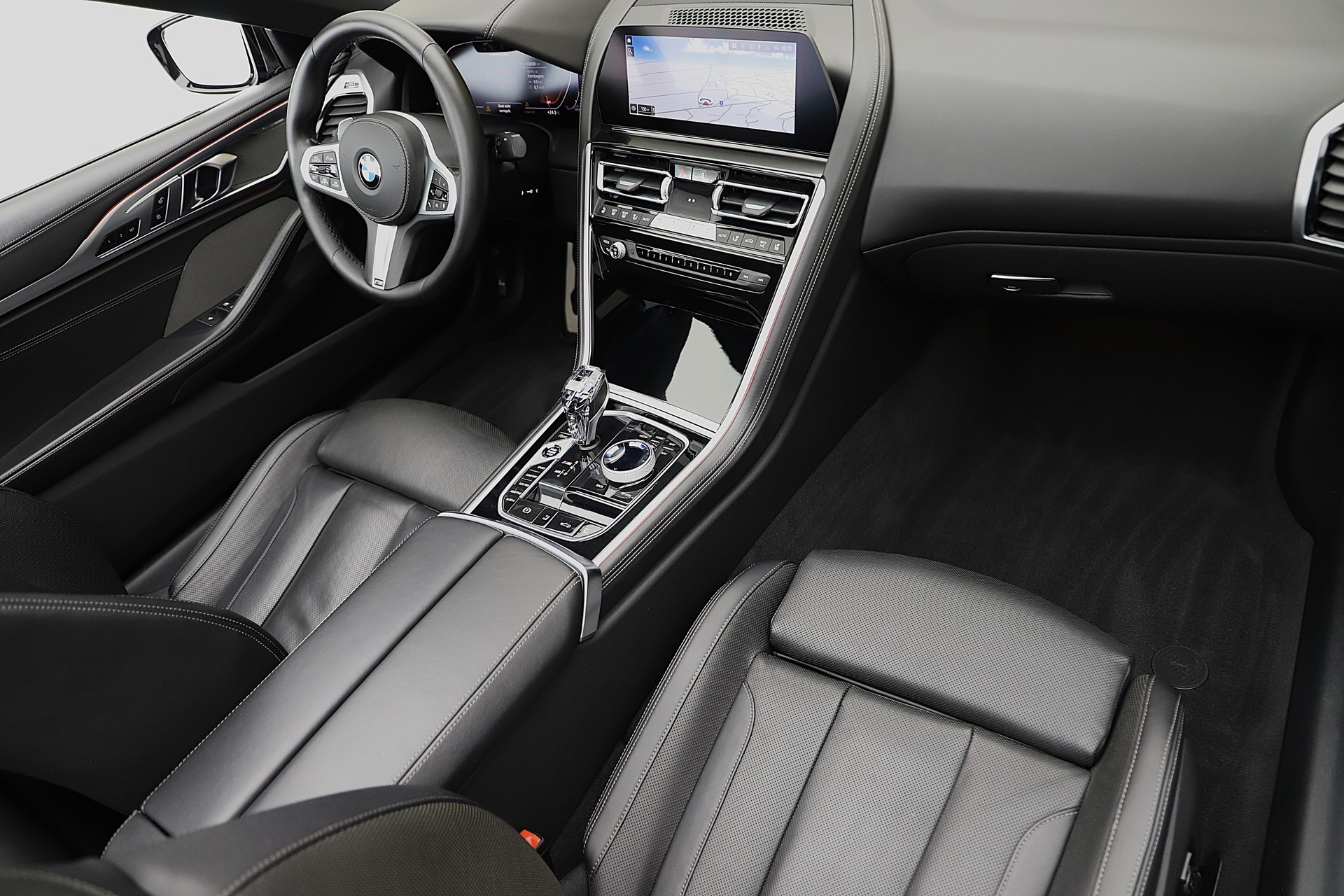 BMW M850i xDrive Steptronic-image-8