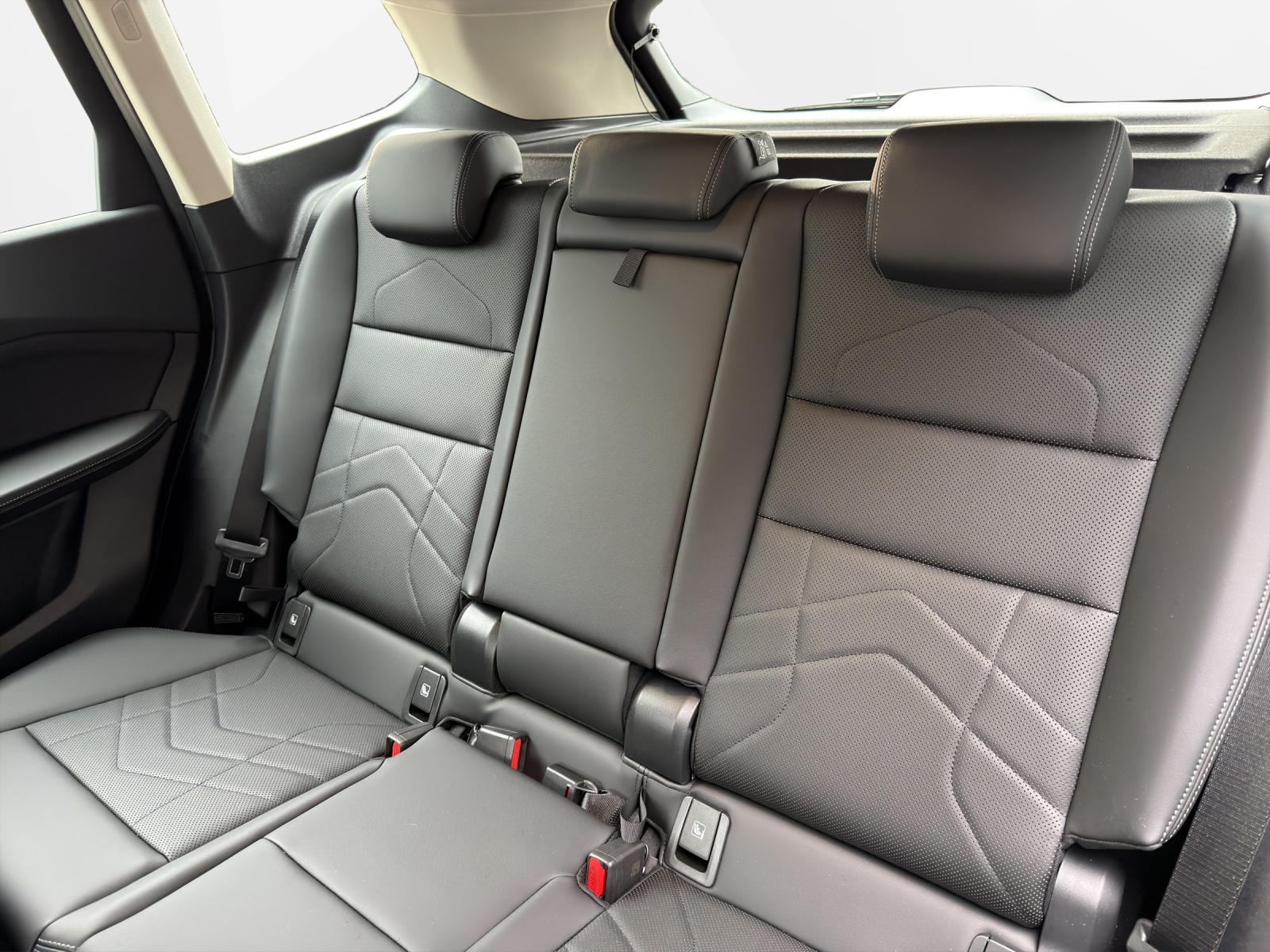 BMW X1 sDrive 18i-image-18