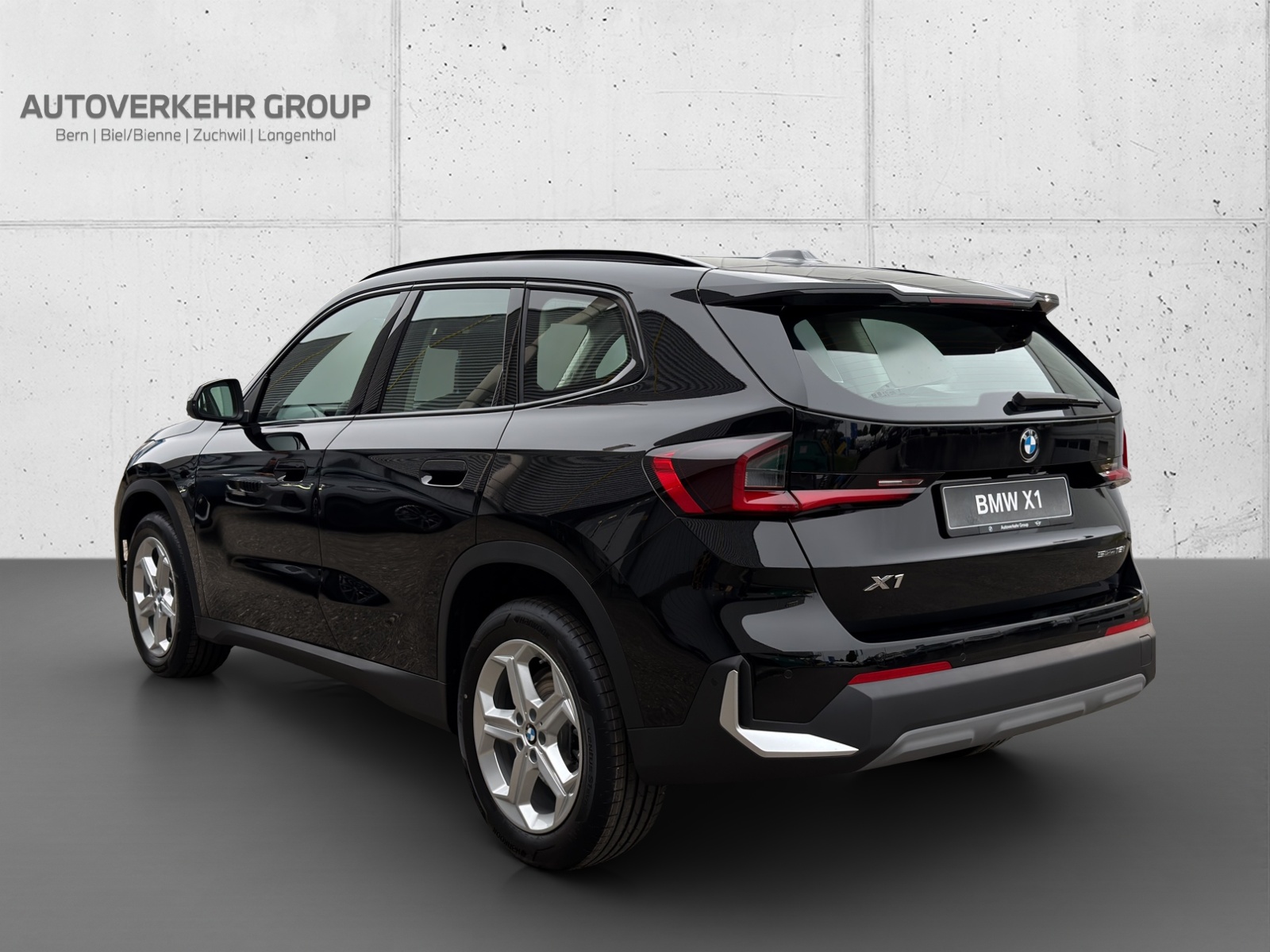 BMW X1 sDrive 18i-image-2