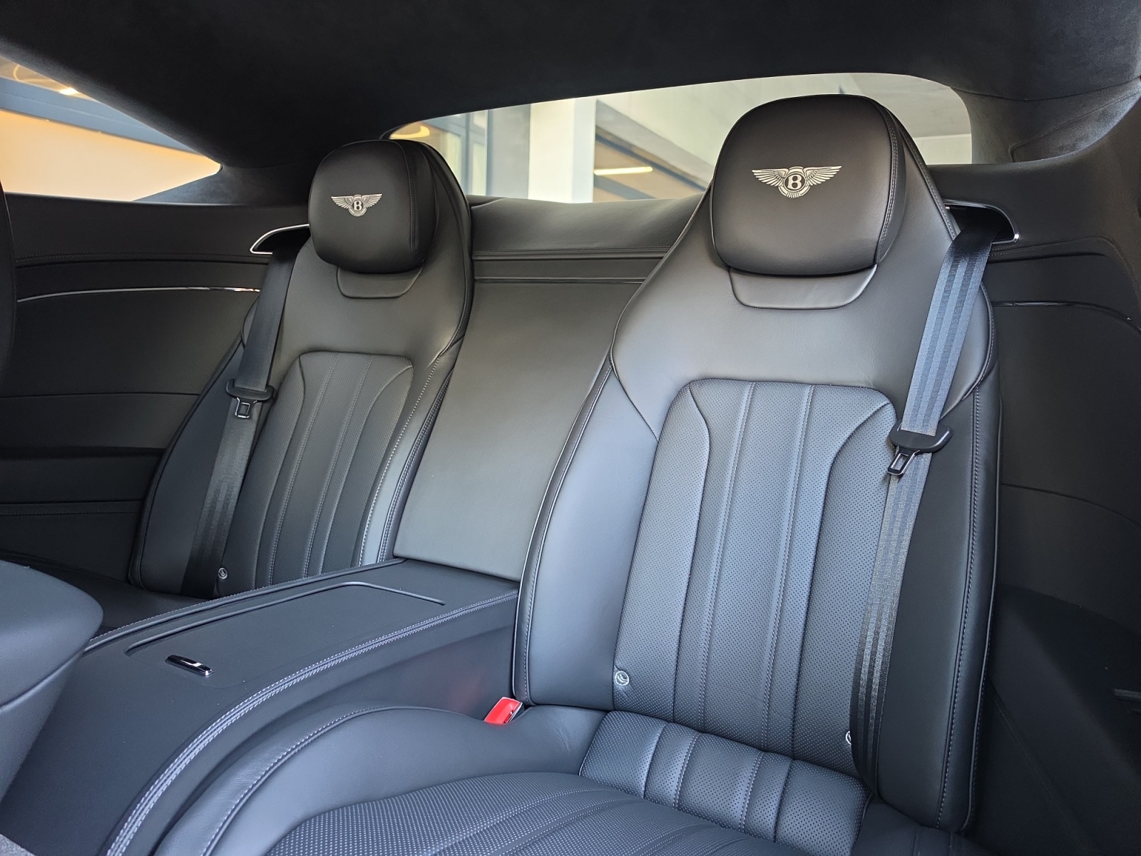 BENTLEY Continental GT V8 PHEV 680 PS/ 1.9% Leasing möglich.-image-18