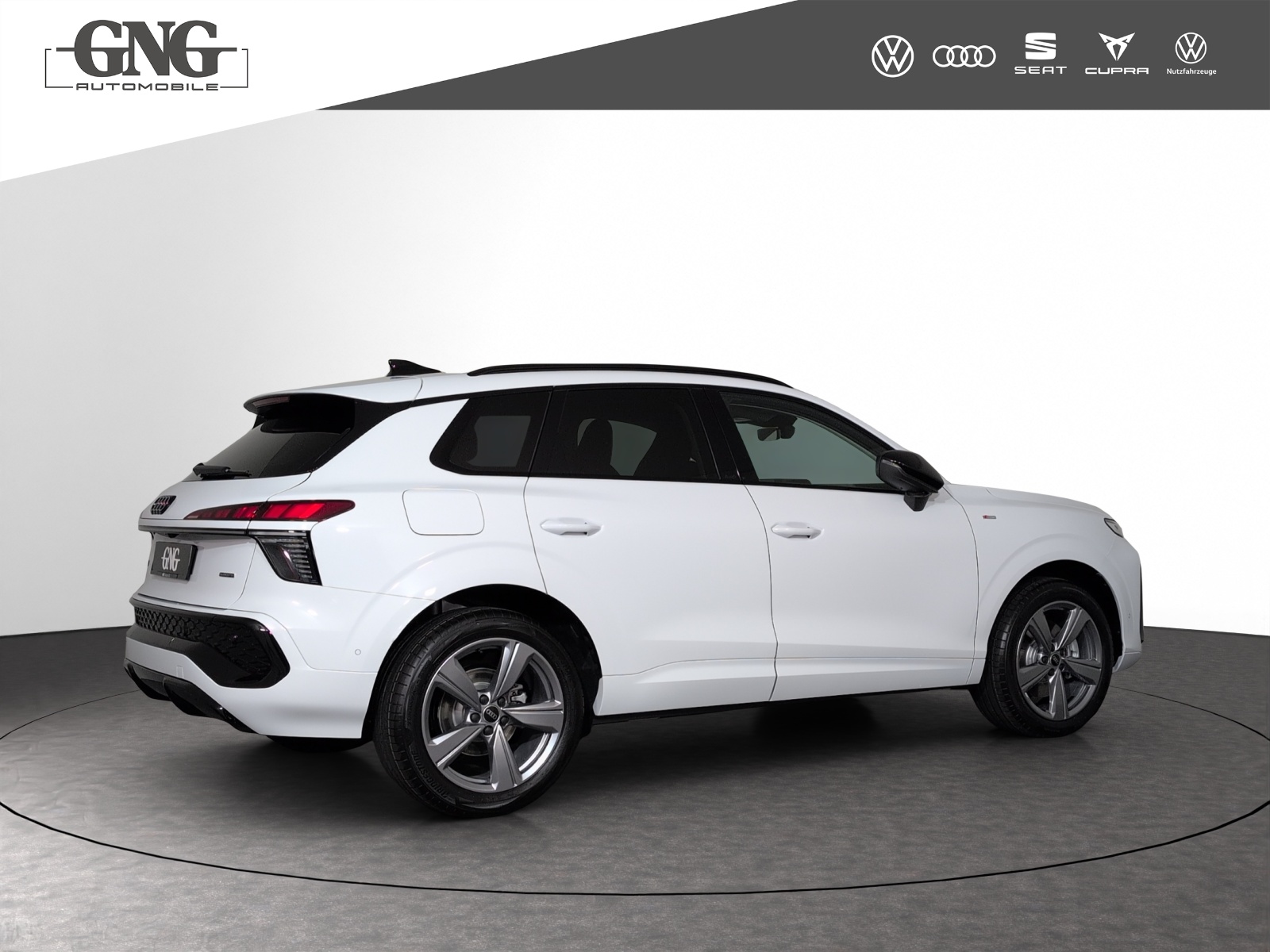 AUDI Q3 SUV TFSI quattro 150 kW S tronic-image-2