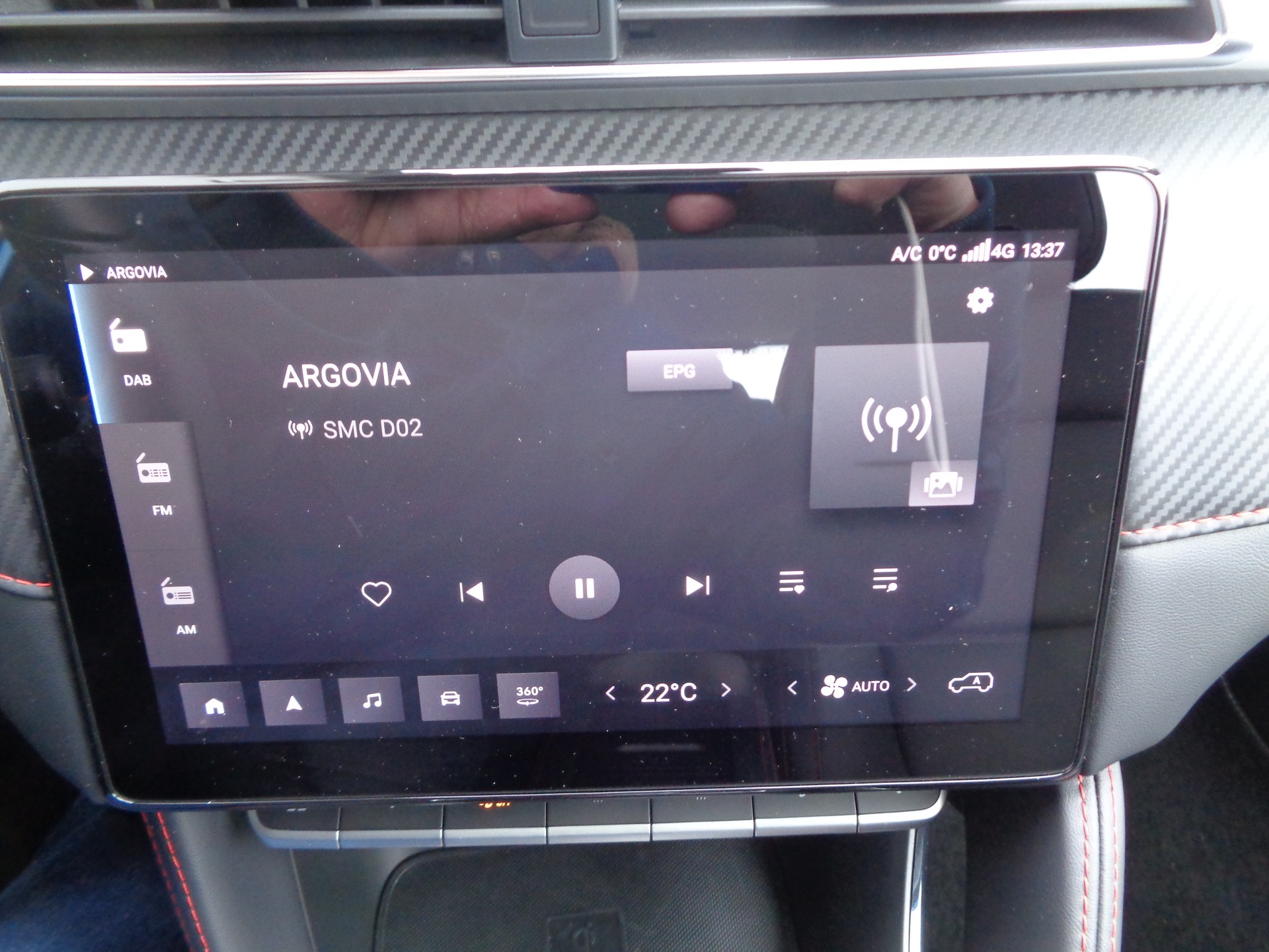 MG ZS EV 70kWh Luxury-image-18
