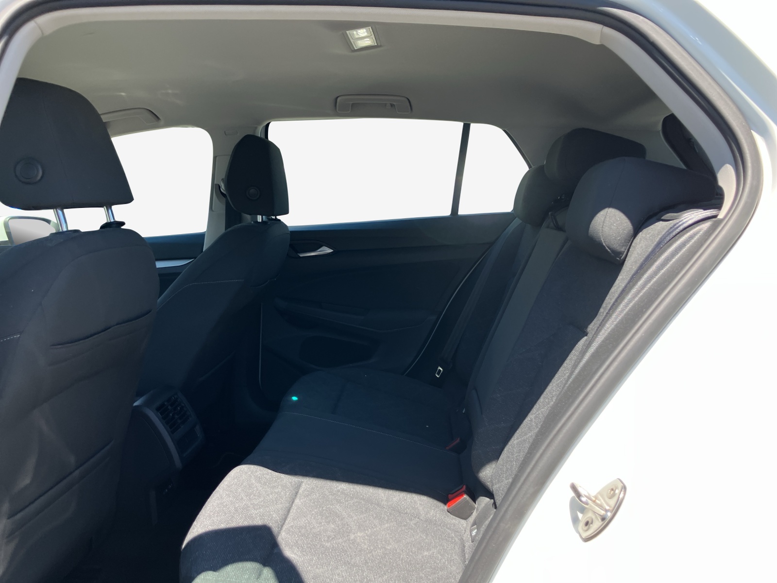 VW Golf 1.0 eTSI mHEV ACTLife DSG-image-11