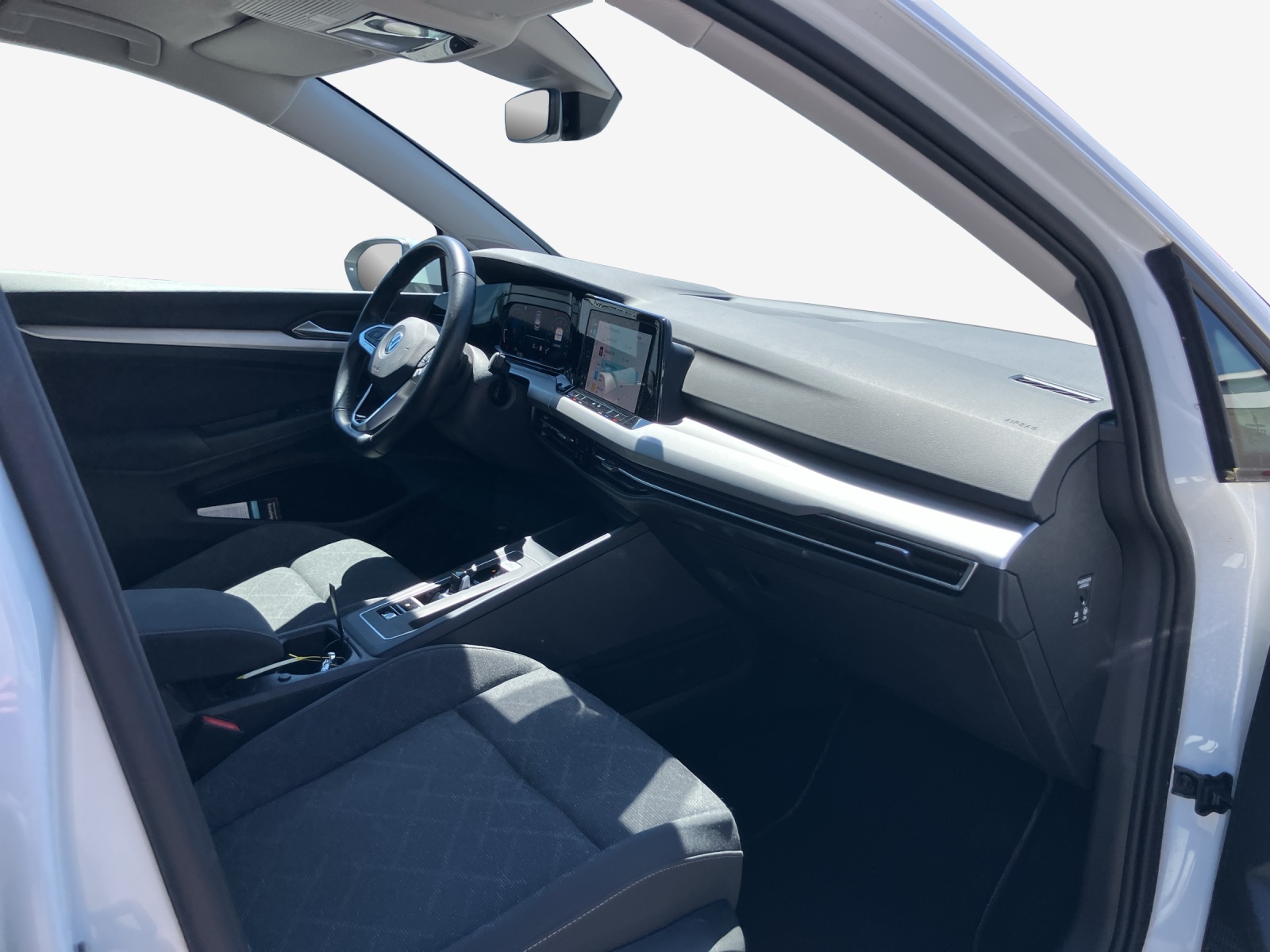 VW Golf 1.0 eTSI mHEV ACTLife DSG-image-14
