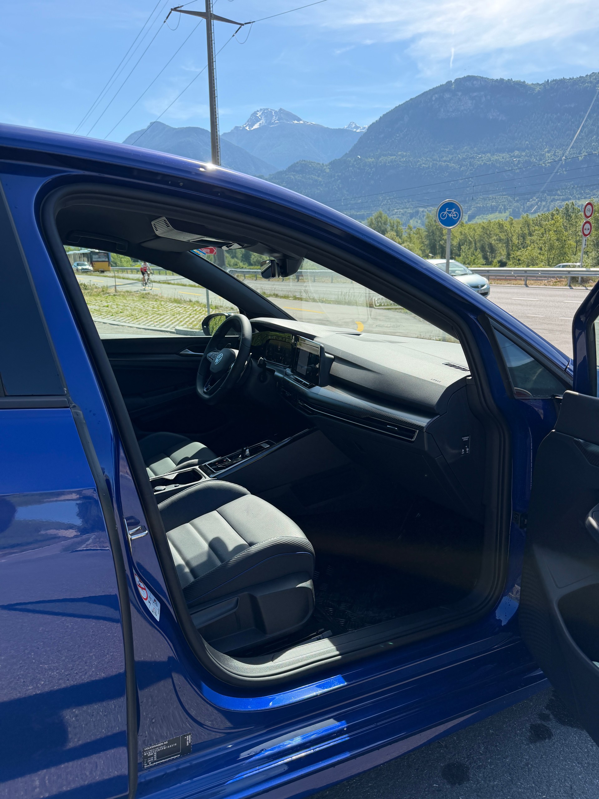 VW Golf 2.0 TSI R DSG 4Motion R 20 Years-image-11