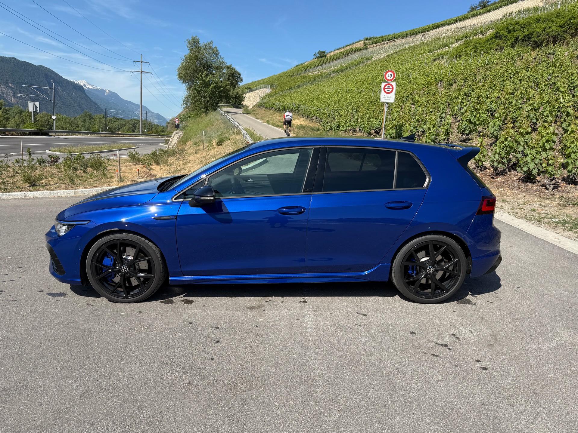 VW Golf 2.0 TSI R DSG 4Motion R 20 Years-image-6