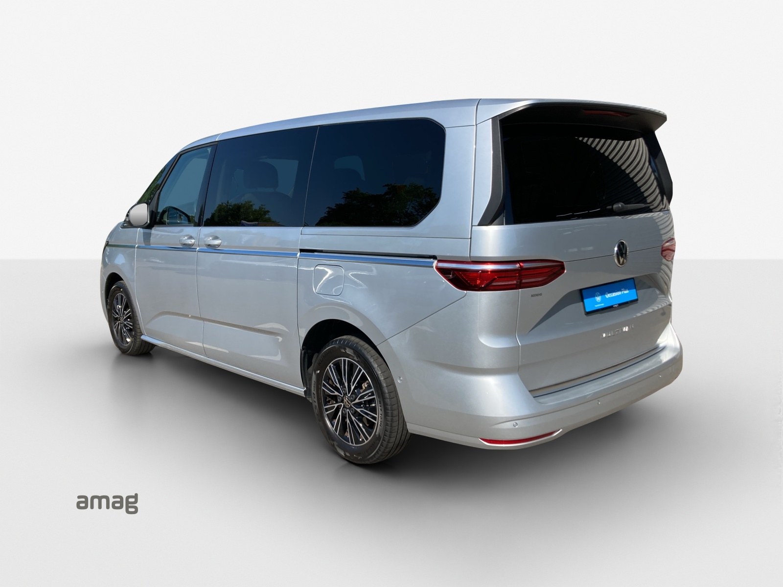 VW Multivan 2.0 TDI Style DSG Lang-image-2